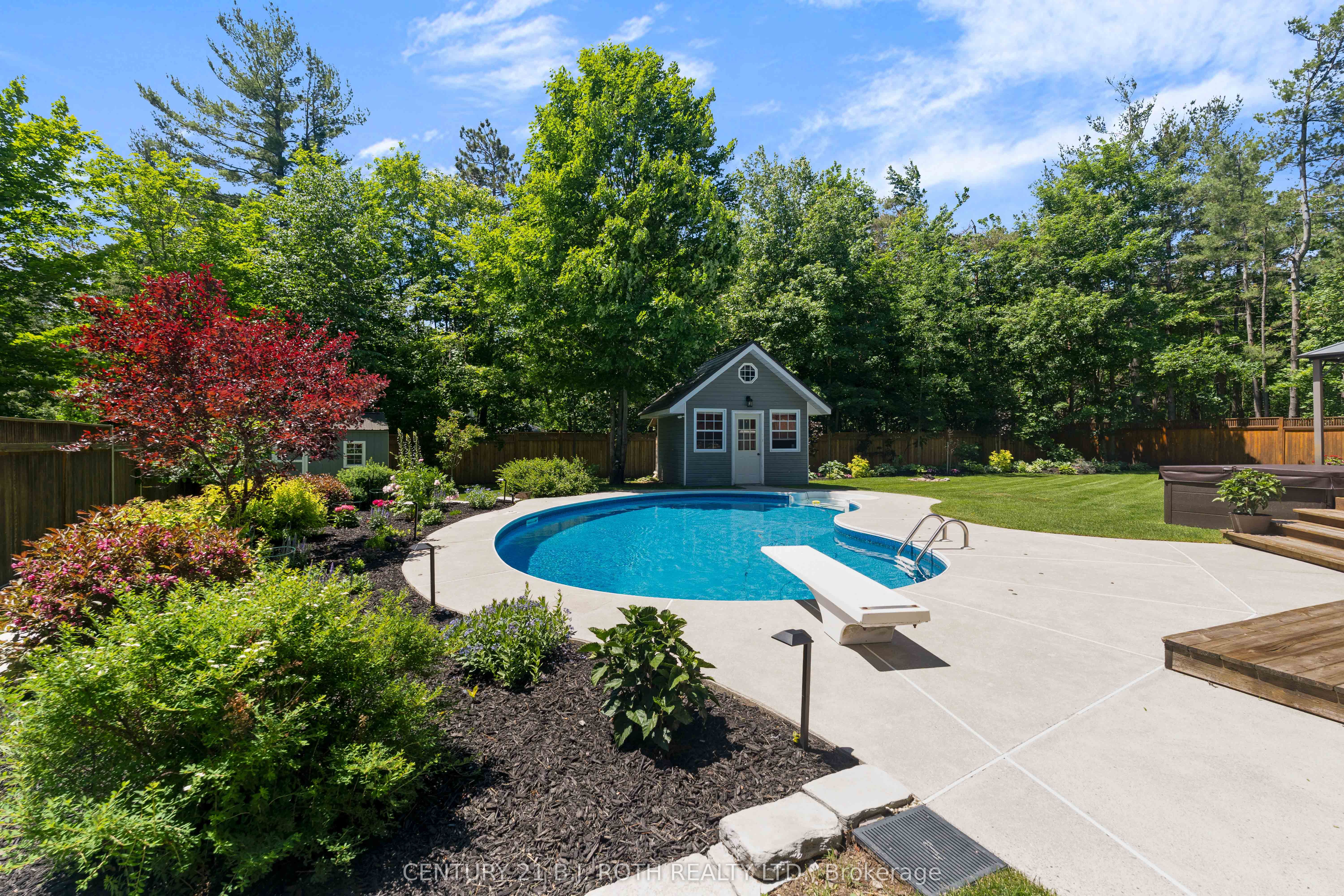16 Spence Avenue, Springwater, ON L9X 0P2 photo 3