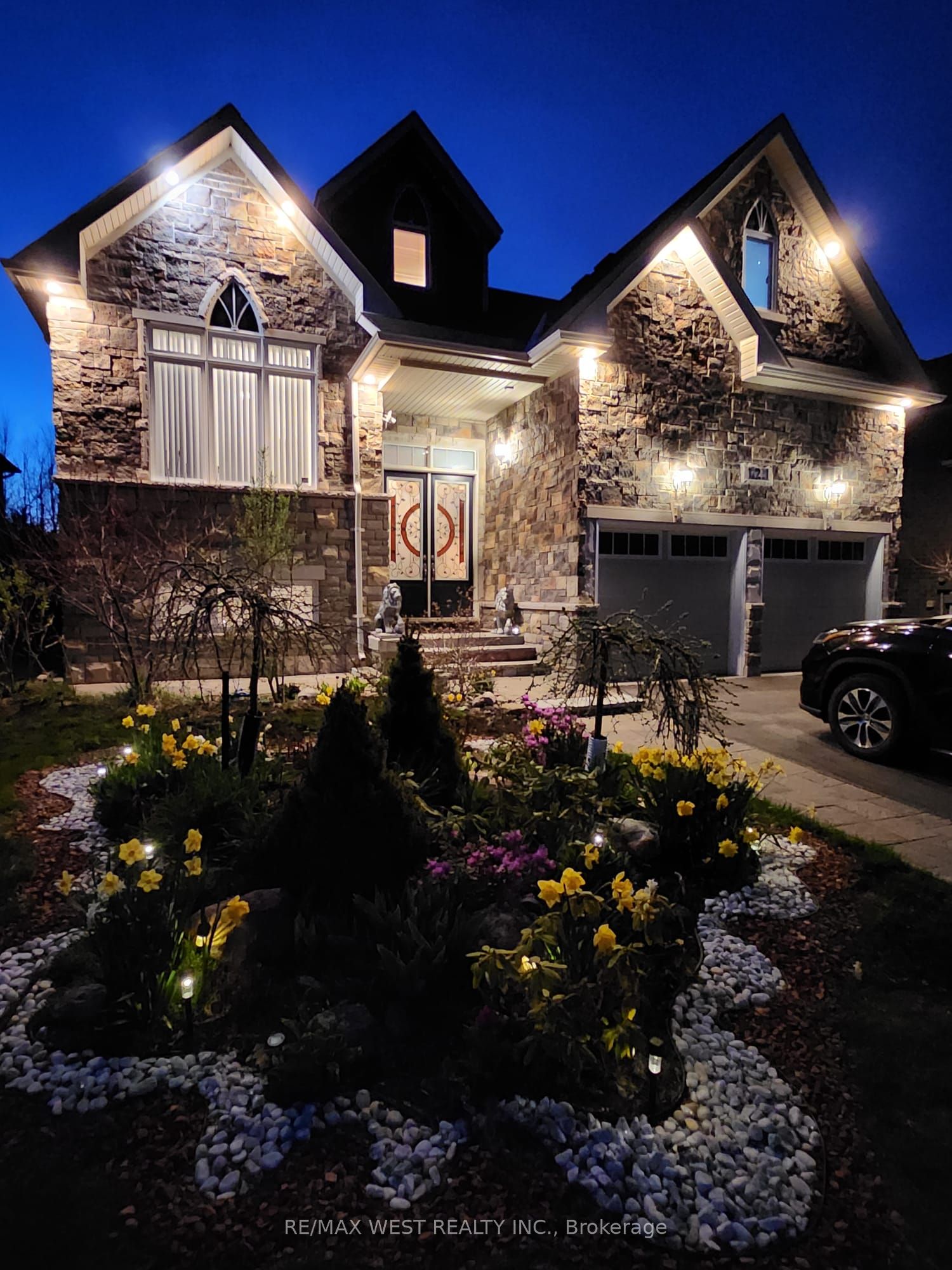 121 Allegra Drive, Wasaga Beach, ON L9Z 1P2