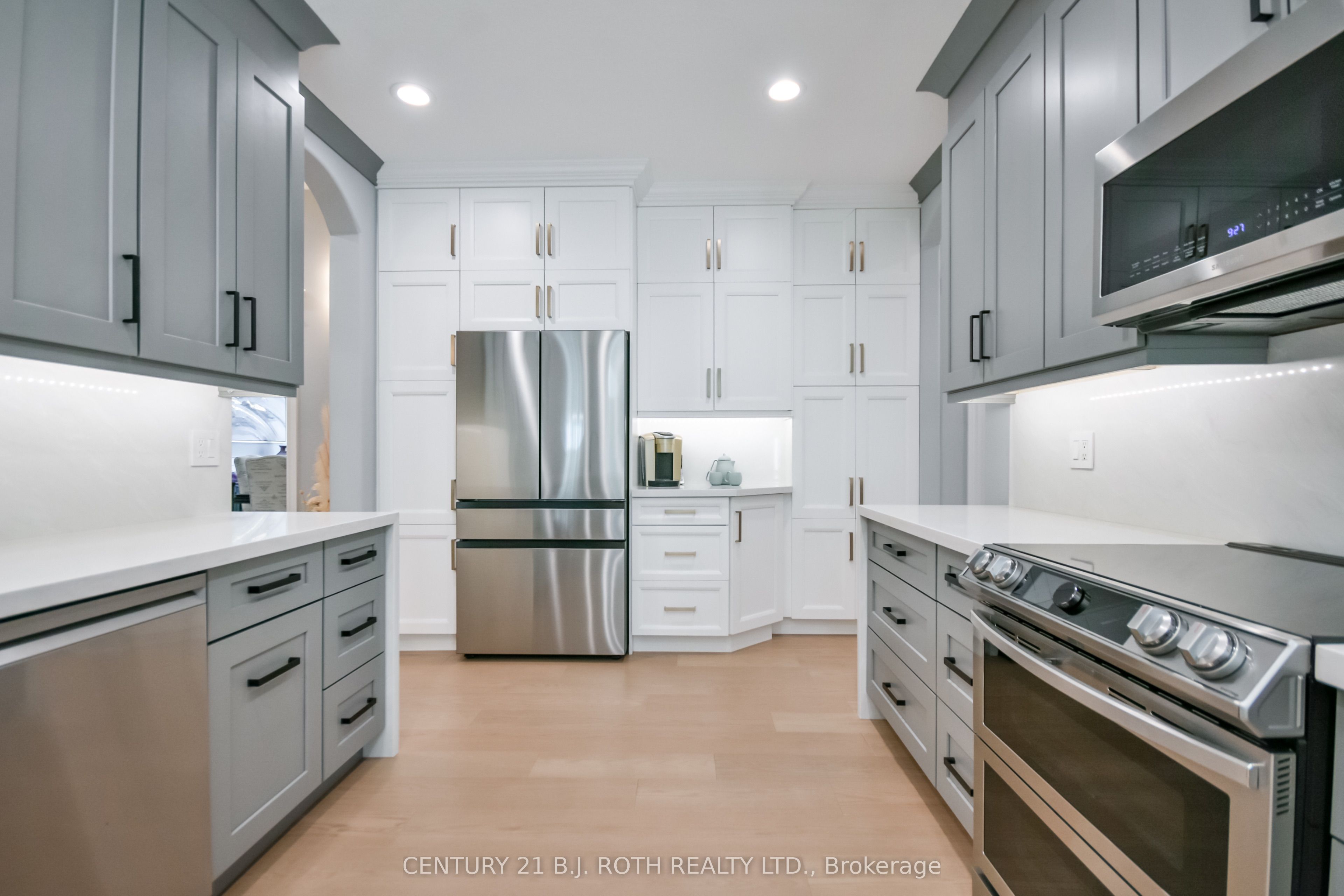 140 Wildwood Trail, Barrie, ON L4N 7Z7 photo 5