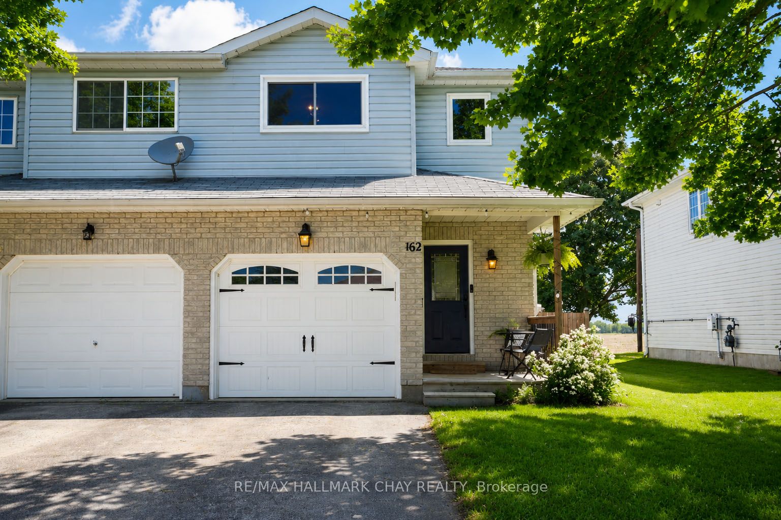 162 Ritchie Crescent, Springwater, ON L0L 1P0