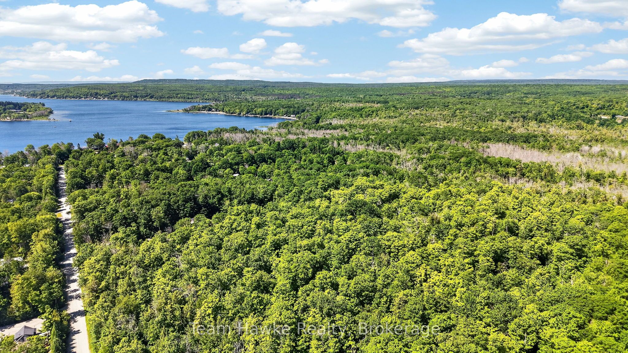 Plan 1060 Peek-a-boo Trail, Tiny, ON L9M 0B3 photo 2