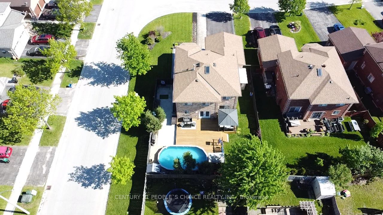 2 Irene Drive, Barrie, ON L4N 0Y7 photo 2