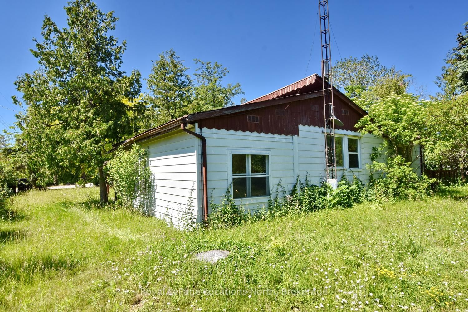20 Marilyn Avenue N, Wasaga Beach, ON L9Z 2X8 photo 2