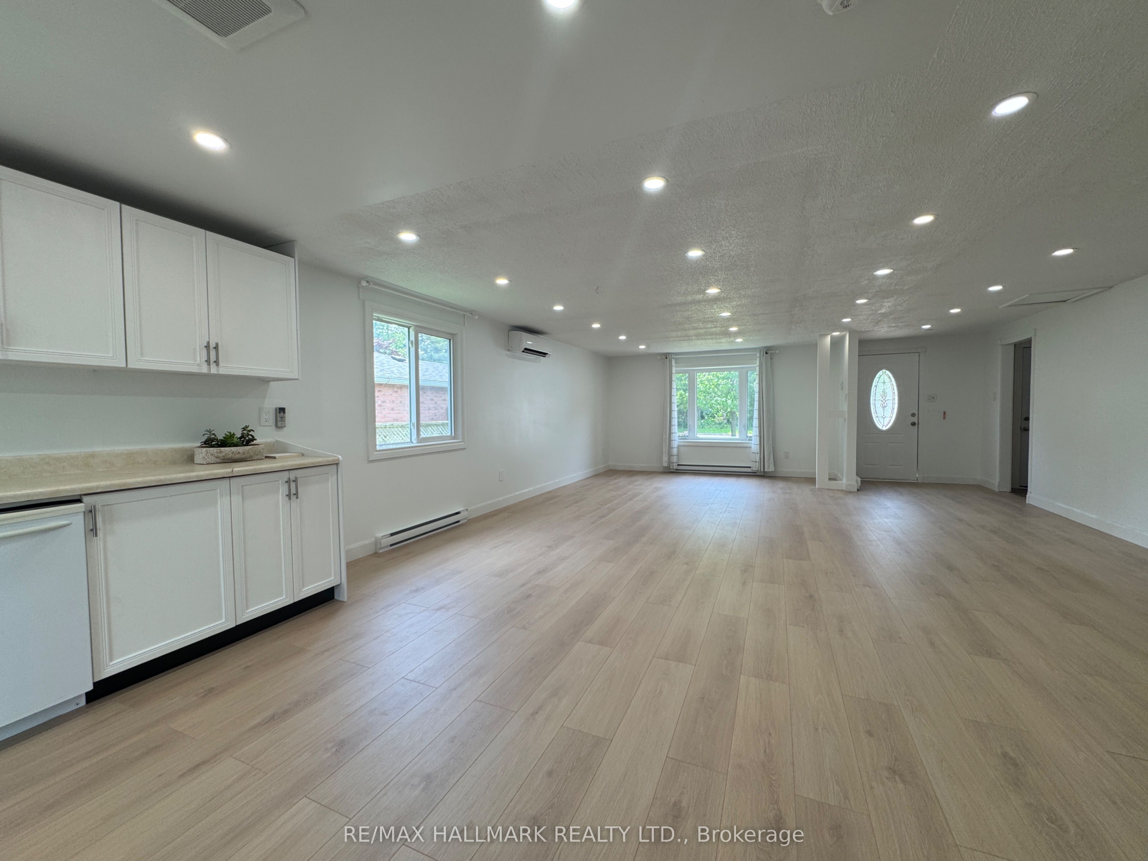 321 Sunnidale Road Main, Barrie, ON L4N 5R1 photo 3