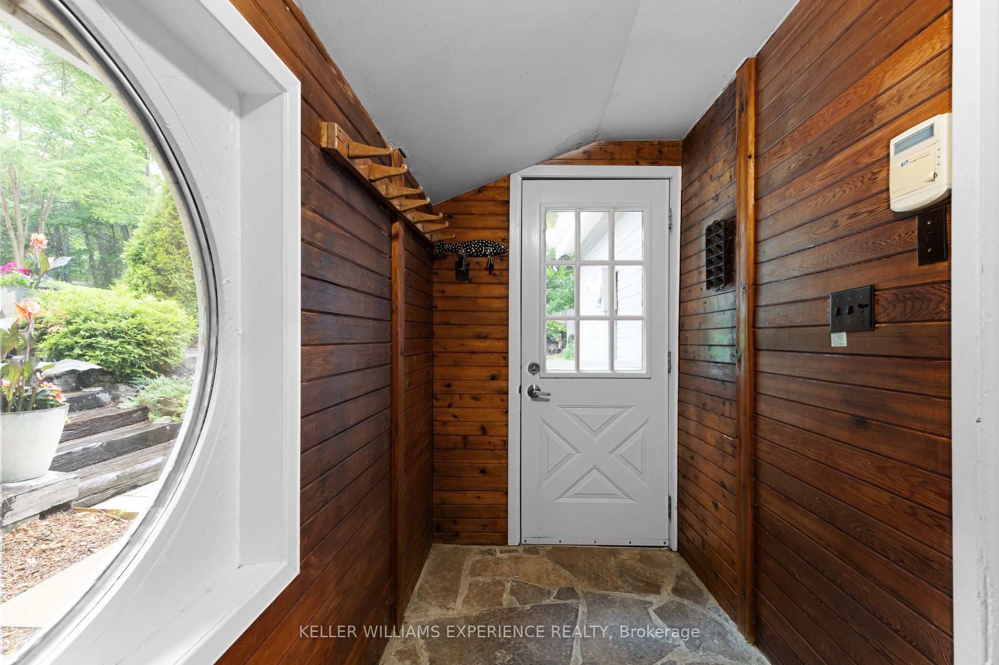 127 Shoreline Drive, Oro-Medonte, ON L3V 0K2 photo 5
