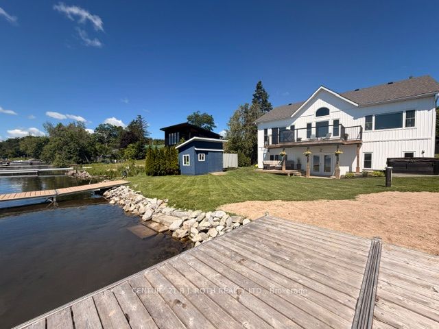 1931 Woods Bay Road, Severn, ON L3V 0V7 photo 4