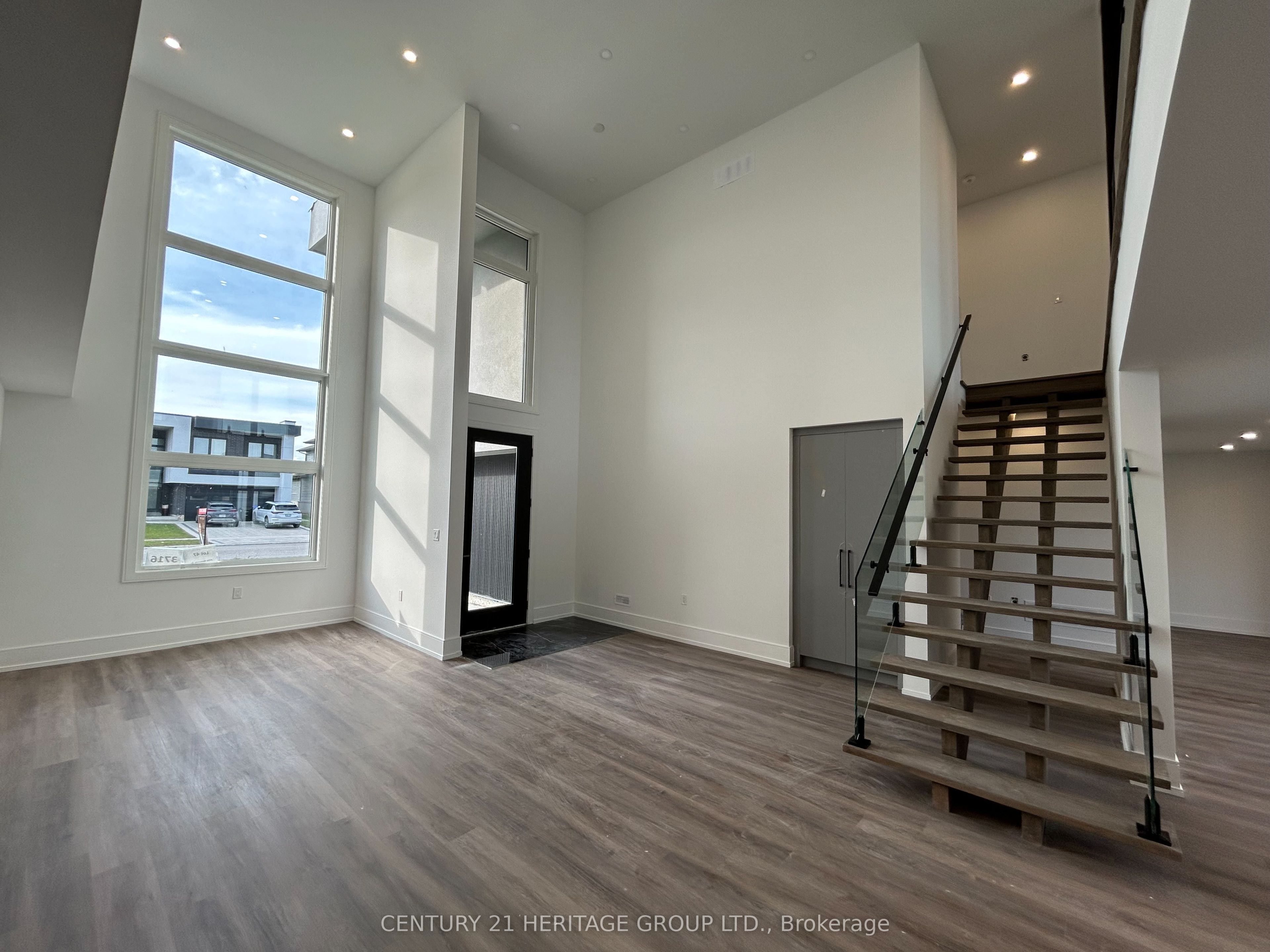 3716 Quayside Drive, Severn, ON L3V 8M9 photo 4