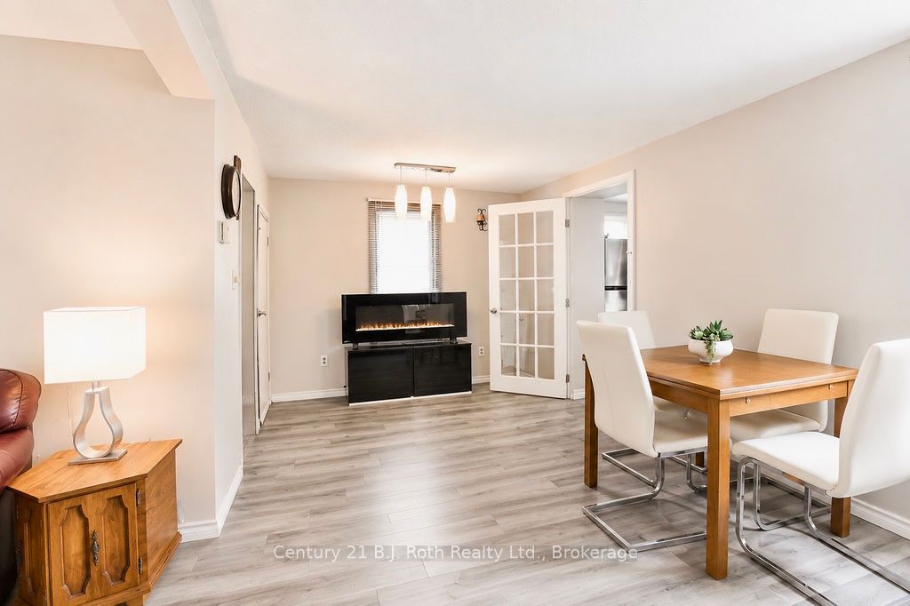 215 Oxford Street, Orillia, ON L3V 1H6 photo 4
