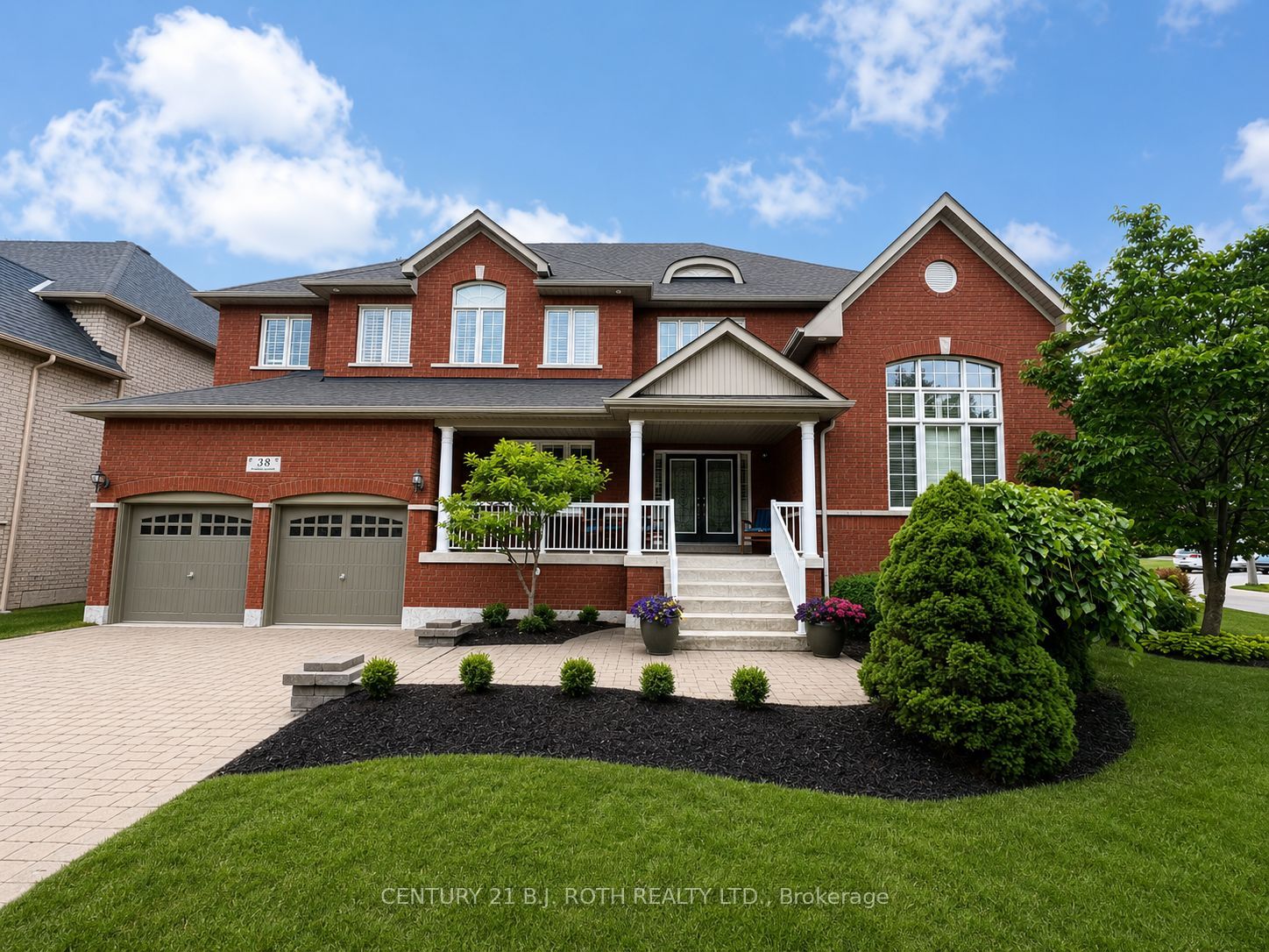 38 Camelot Square, Barrie, ON L4M 0C3 photo 2