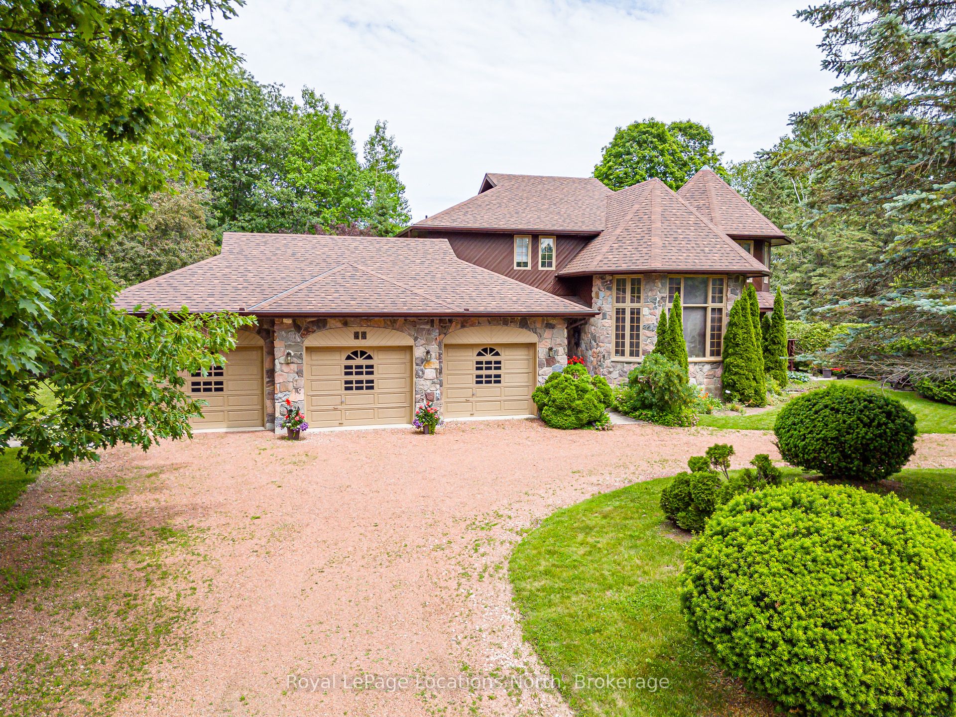 44 Kelley Crescent, Wasaga Beach, ON L9Z 1J3 photo 2