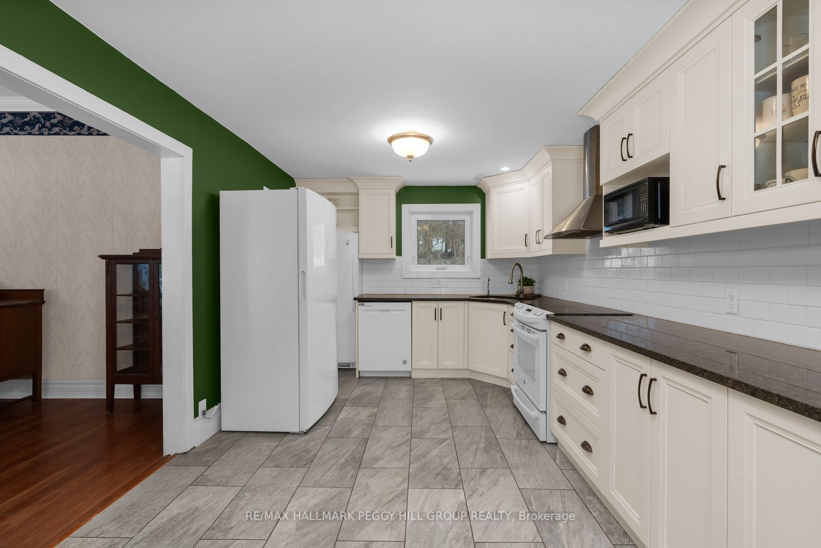 90 Doran Road, Springwater, ON L9X 0L5 photo 4