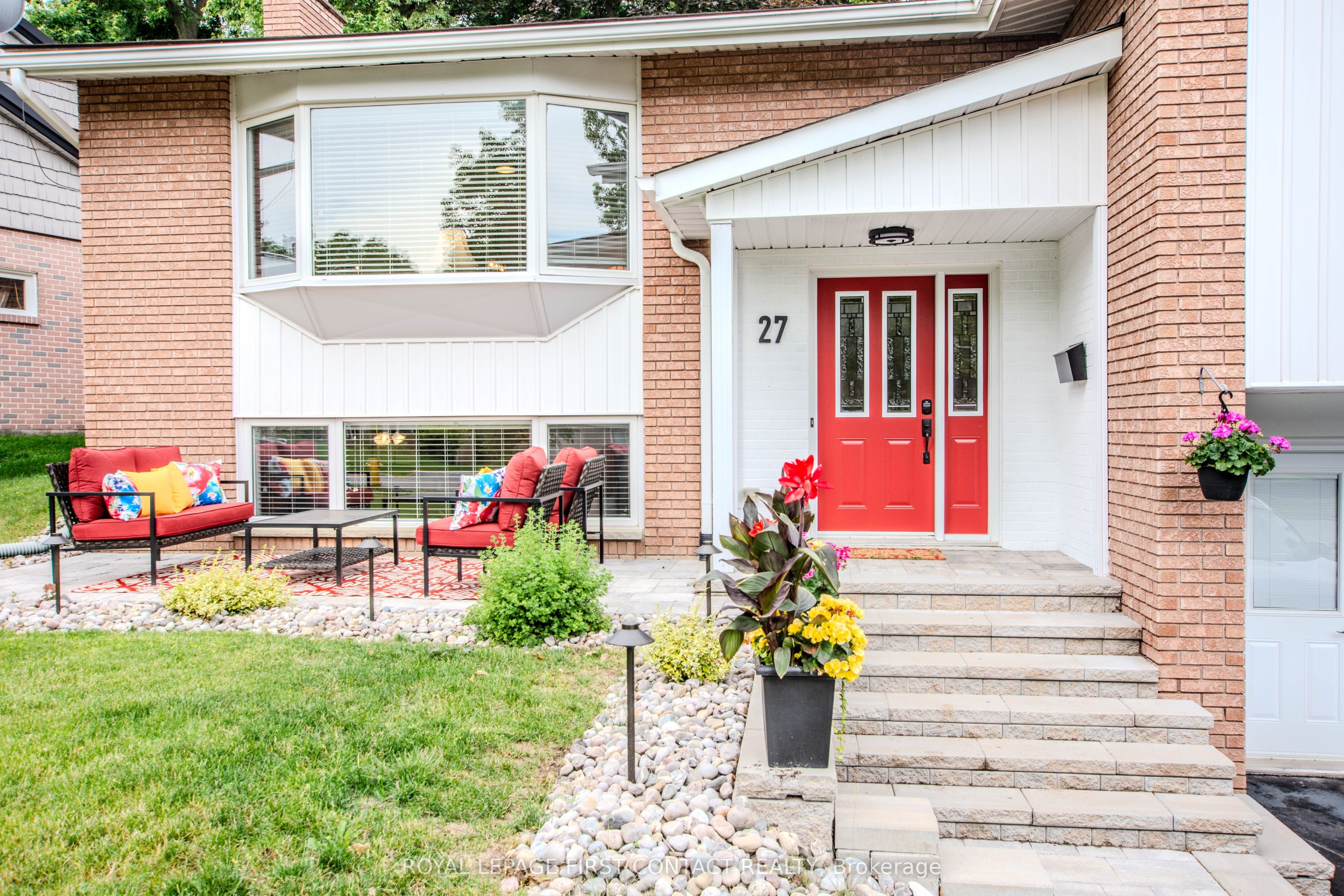 27 Tower Crescent, Barrie, ON L4N 2V3 photo 5