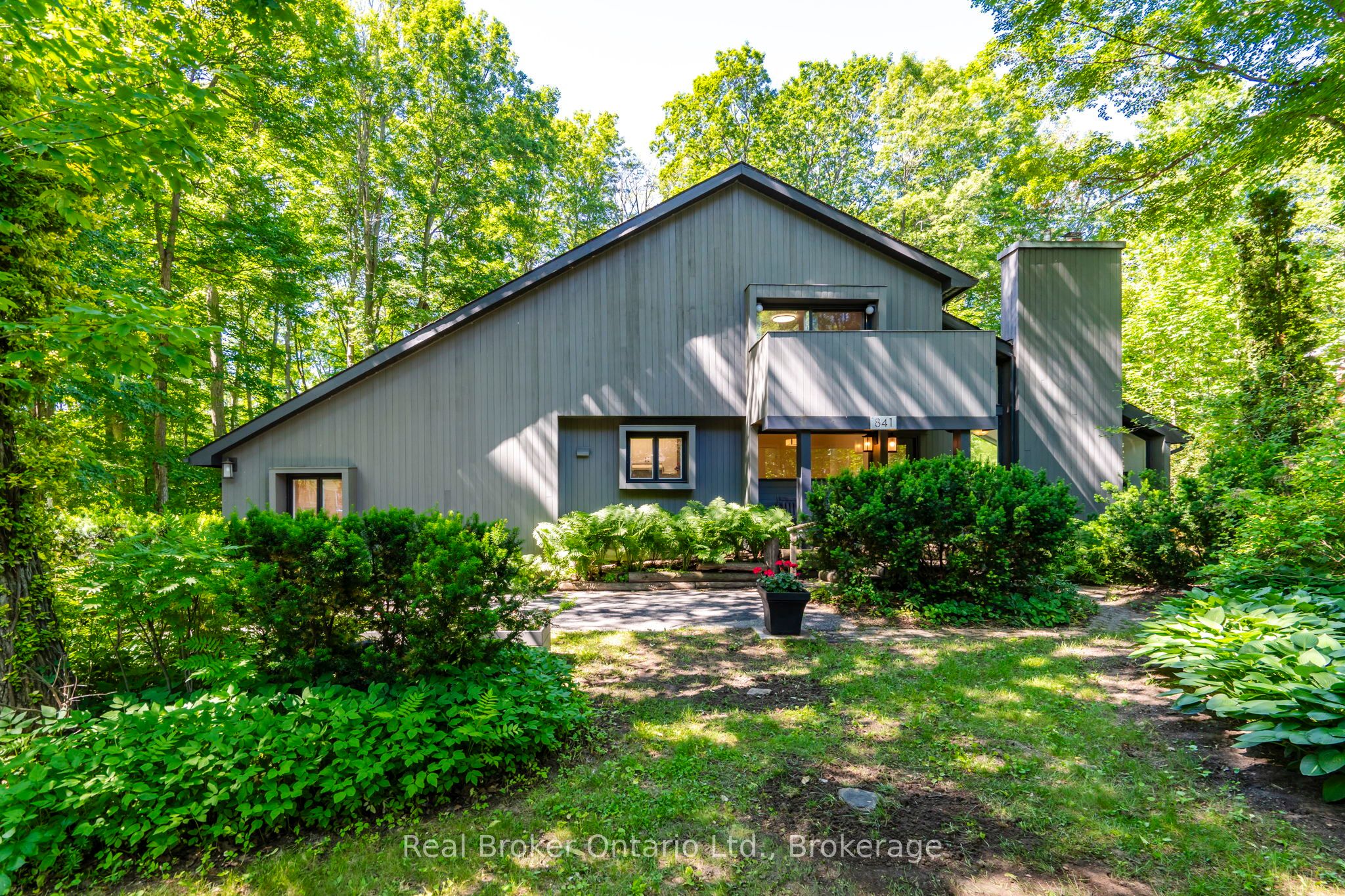 841 Portage Park Lane, Midland, ON L4R 5G3 photo 2