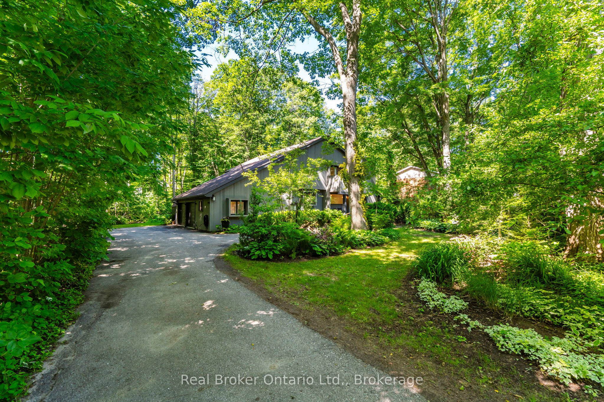 841 Portage Park Lane, Midland, ON L4R 5G3 photo 3