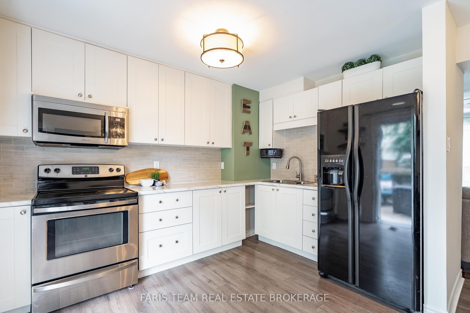 63 Ferris Lane E4, Barrie, ON L4M 5C4 photo 5