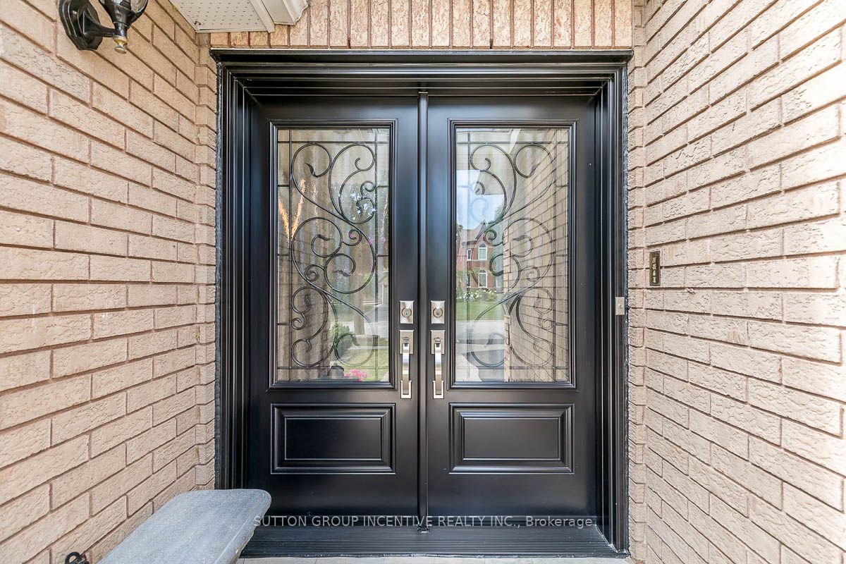 89 Cityview Circle, Barrie, ON L4N 7V1 photo 3