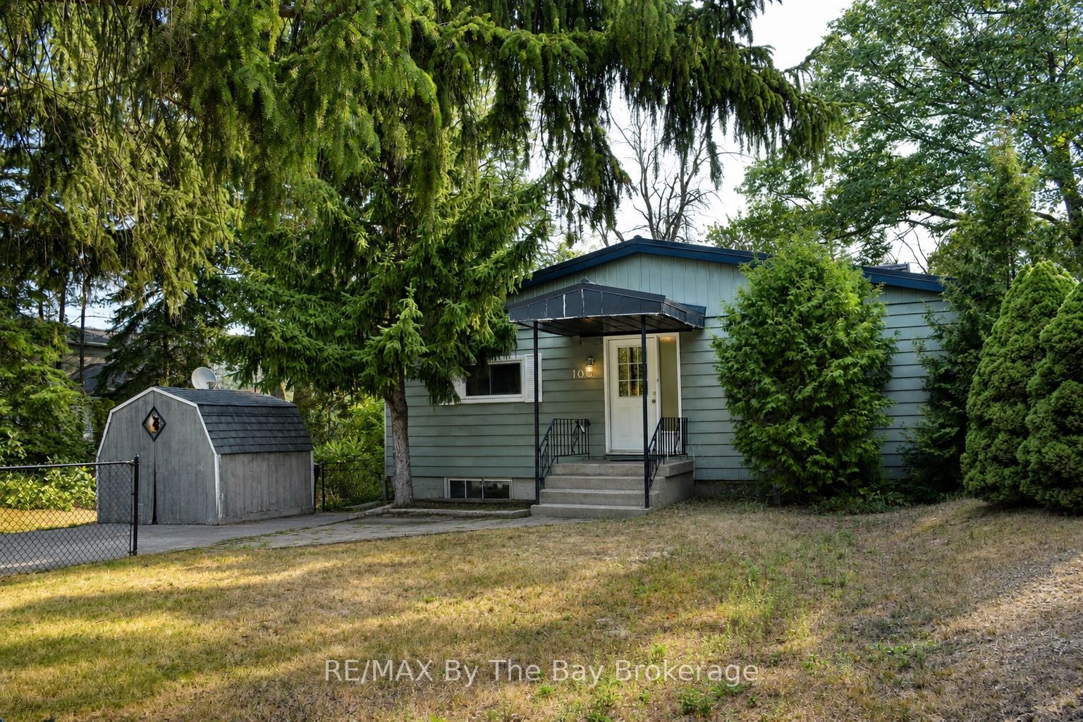 103 Sunnidale Road S, Wasaga Beach, ON L9Z 2S9