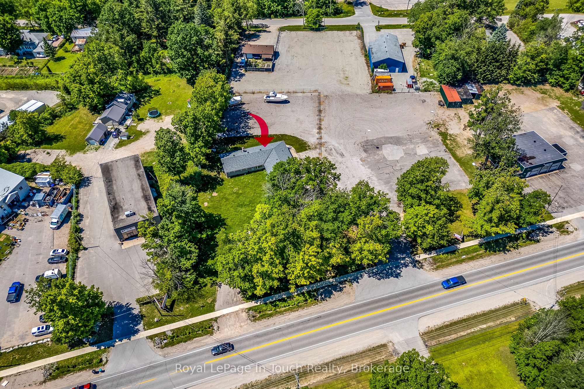 740 Balm Beach Road E, Midland, ON L4R 4K4 photo 3