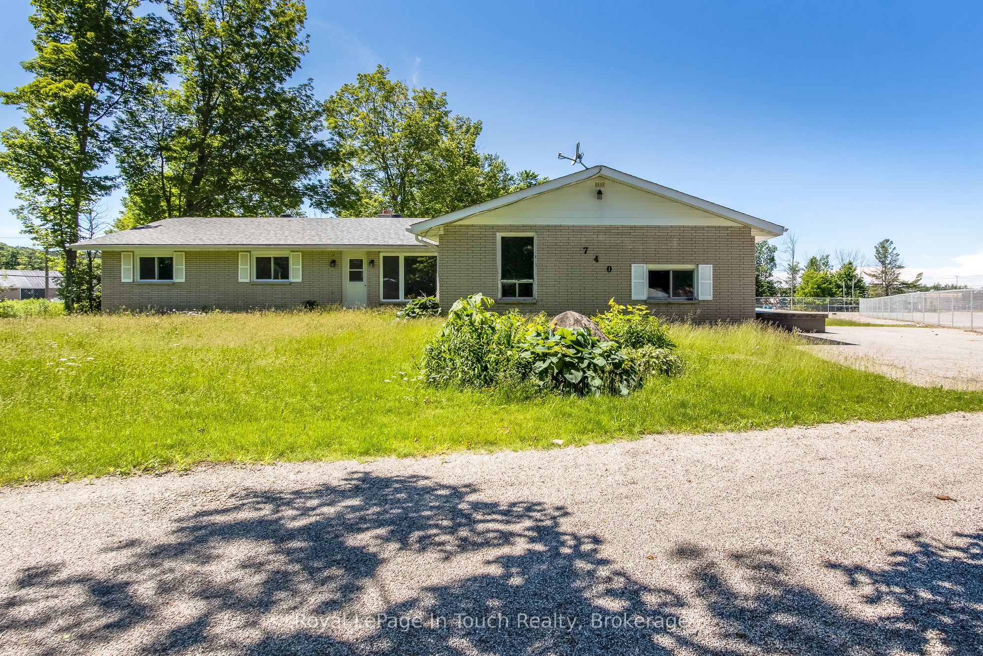 740 Balm Beach Road E, Midland, ON L4R 4K4 photo 4