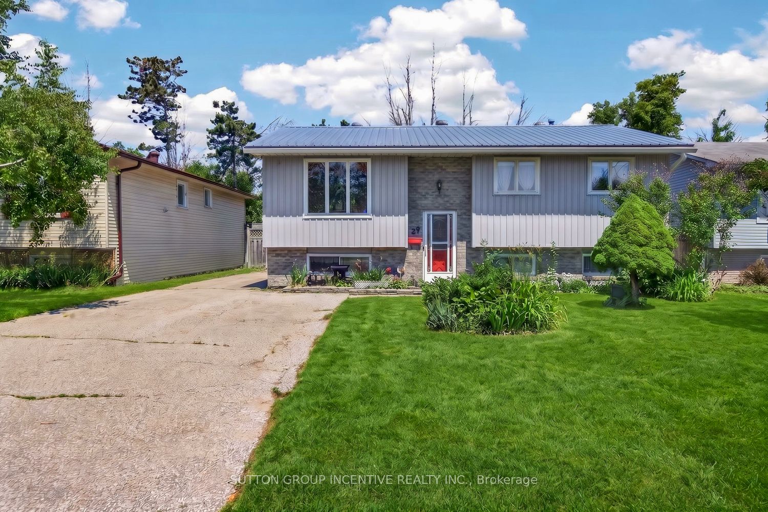 29 KORLEA Crescent, Orillia, ON L3V 7K5 photo 3
