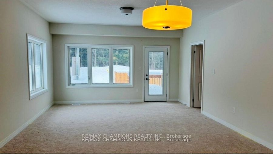 3080 Sandy Acres Avenue, Severn, ON L3V 8P8