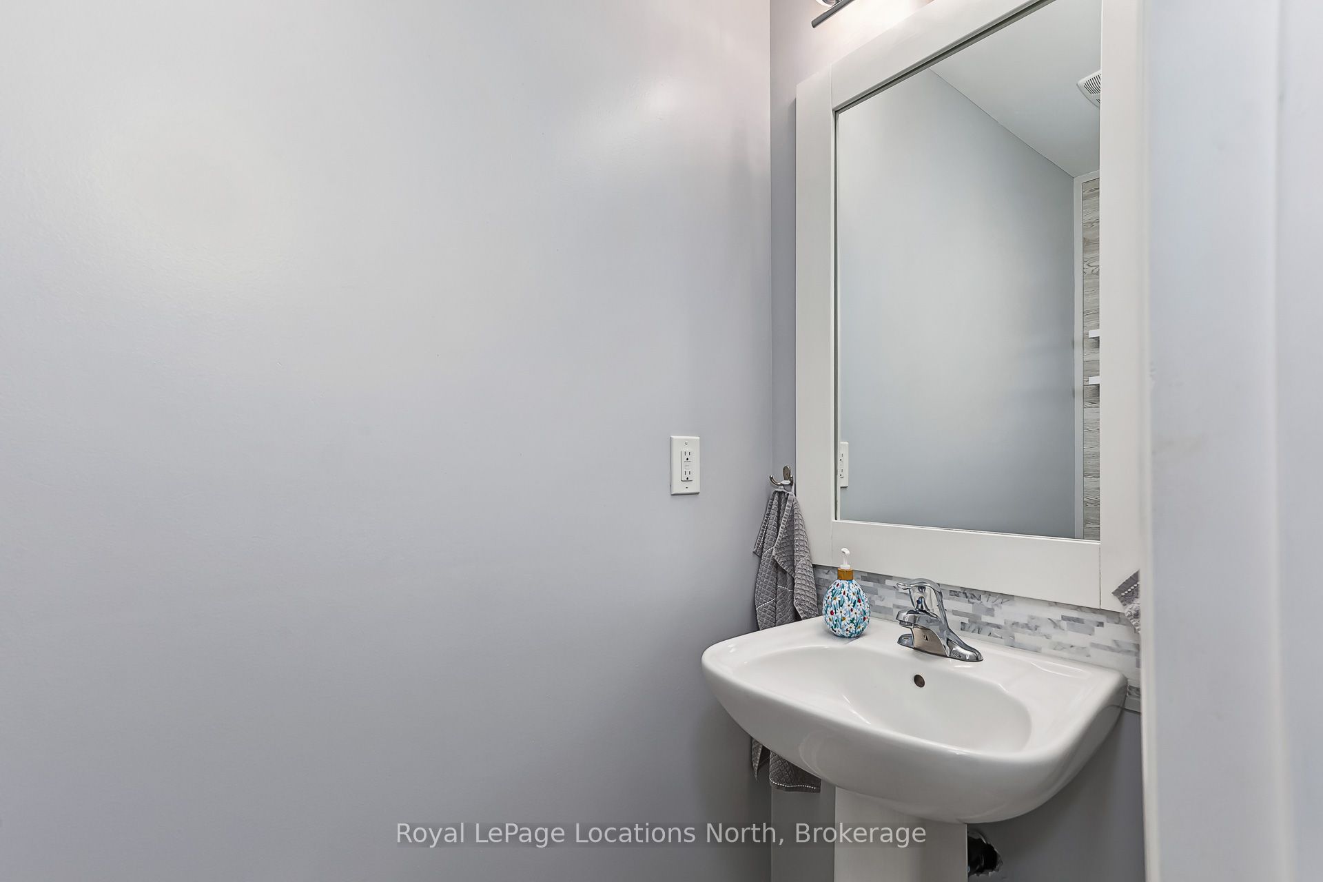 16 Greaves Avenue, Collingwood, ON L9Y 0Z5 photo 4