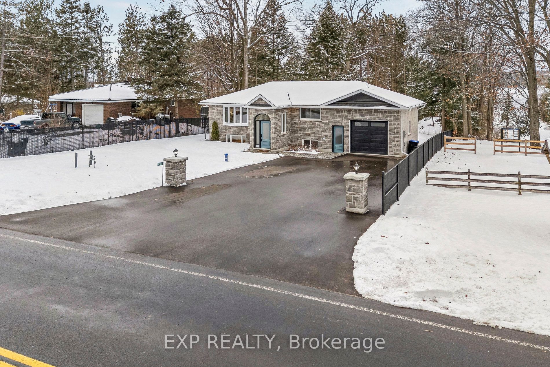 2386 South Orr Lake Road, Springwater, ON L0L 1P0 photo 2