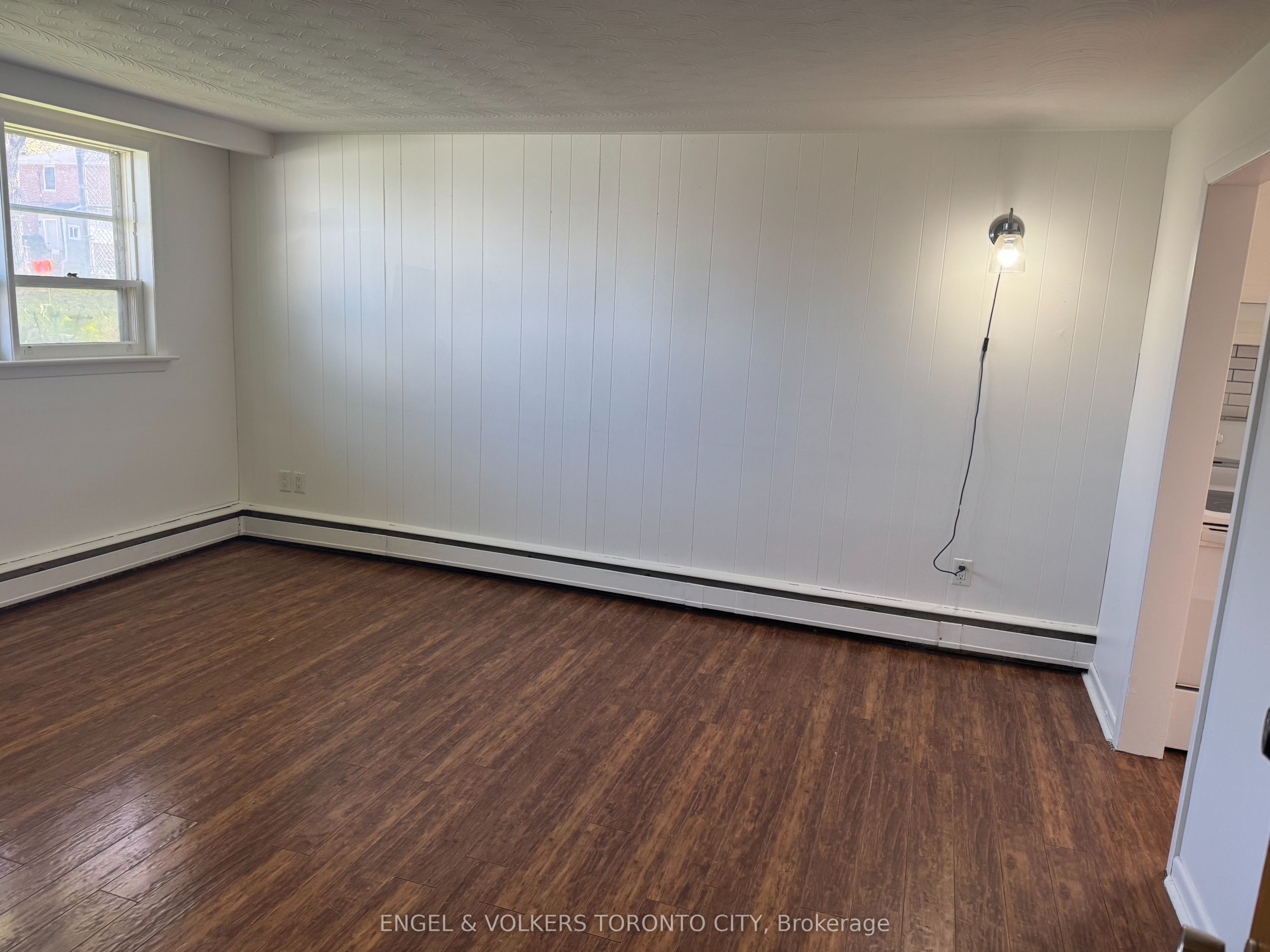 42 Rose Street 1, Barrie, ON L4N 2T2 photo 5