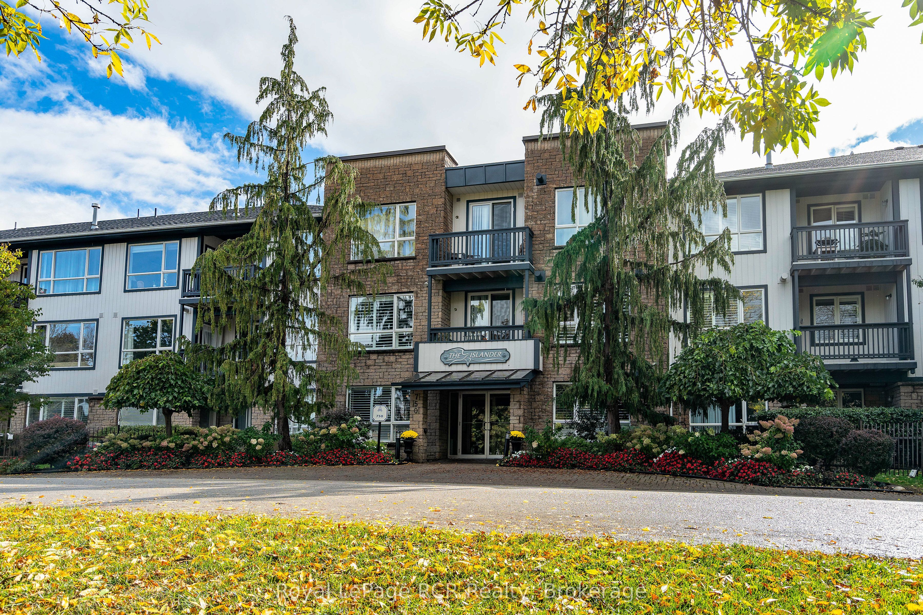 750 Johnston Park Avenue 2006, Collingwood, ON L9Y 5C7