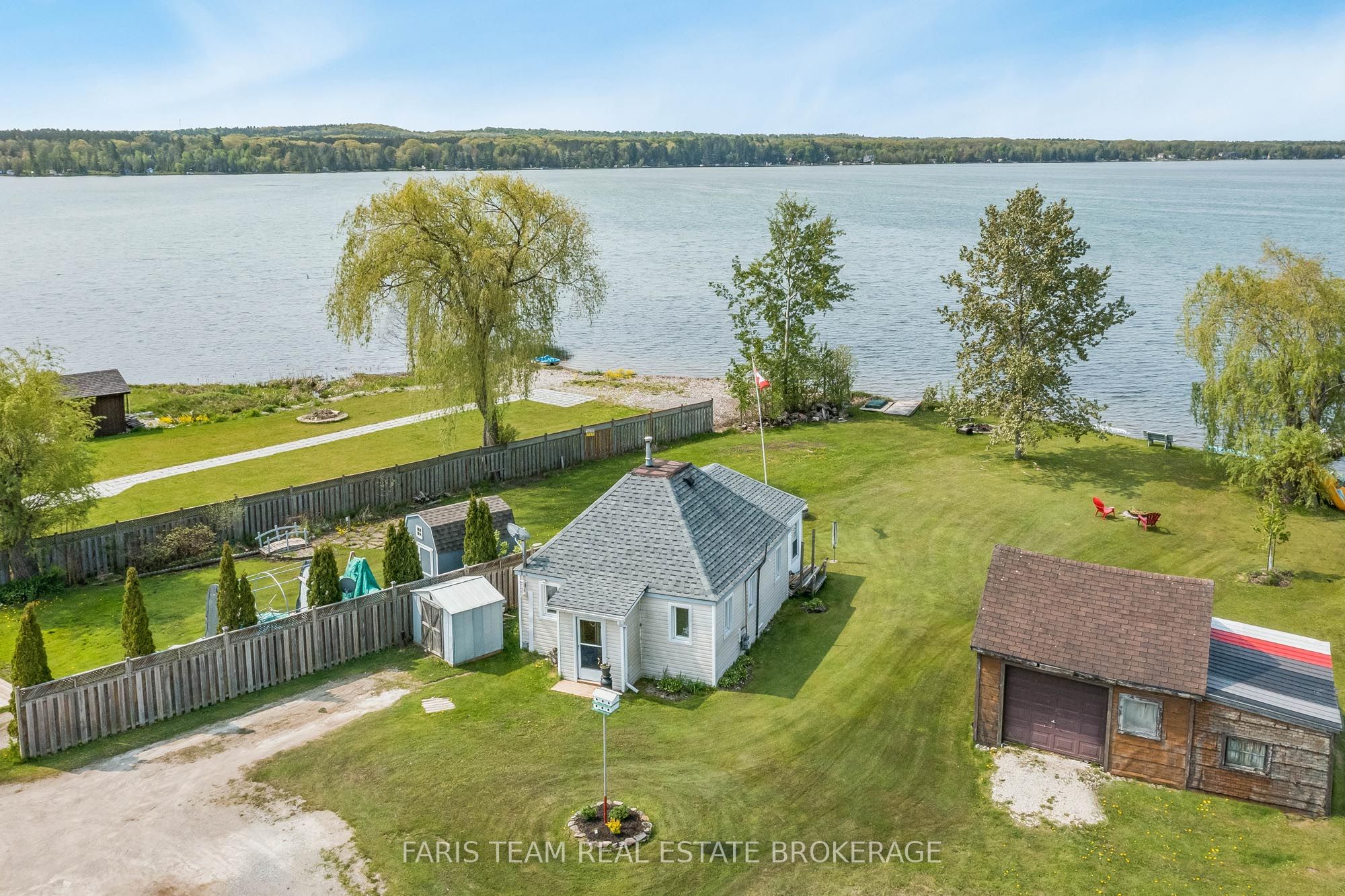 5632 Penetanguishene Road, Springwater, ON L0L 1P0 photo 3