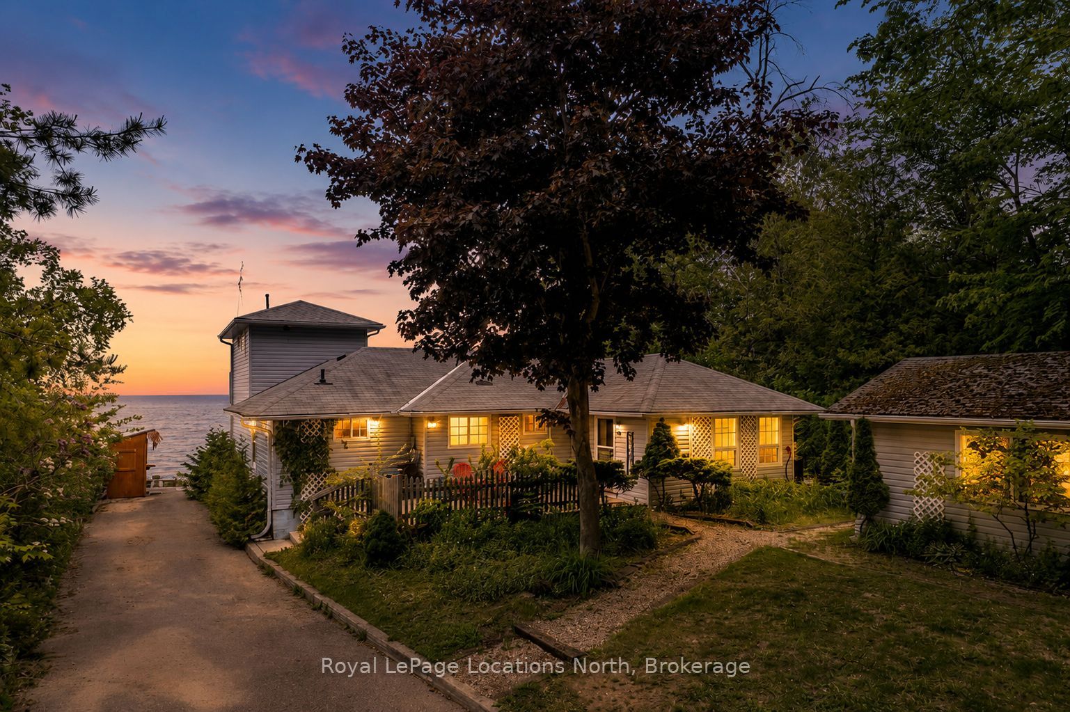 2222 Shore Lane, Wasaga Beach, ON L9Z 2X7 photo 2