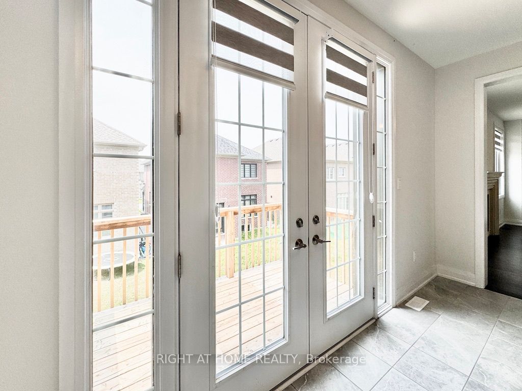 6 Sweet Cicely Street Upper, Springwater, ON L9X 2E2 photo 5
