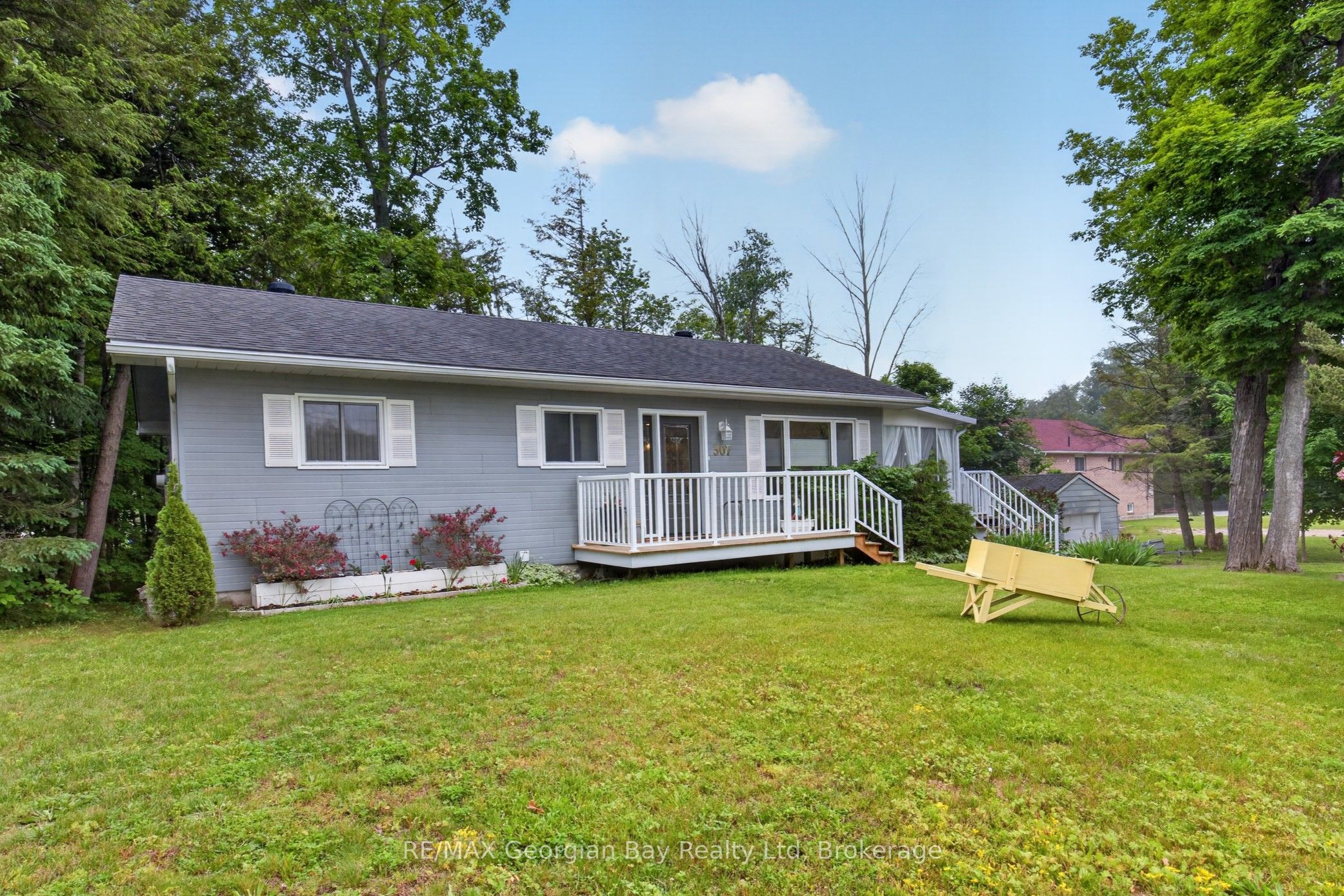 307 Balm Beach Road W, Tiny, ON L0L 2J0