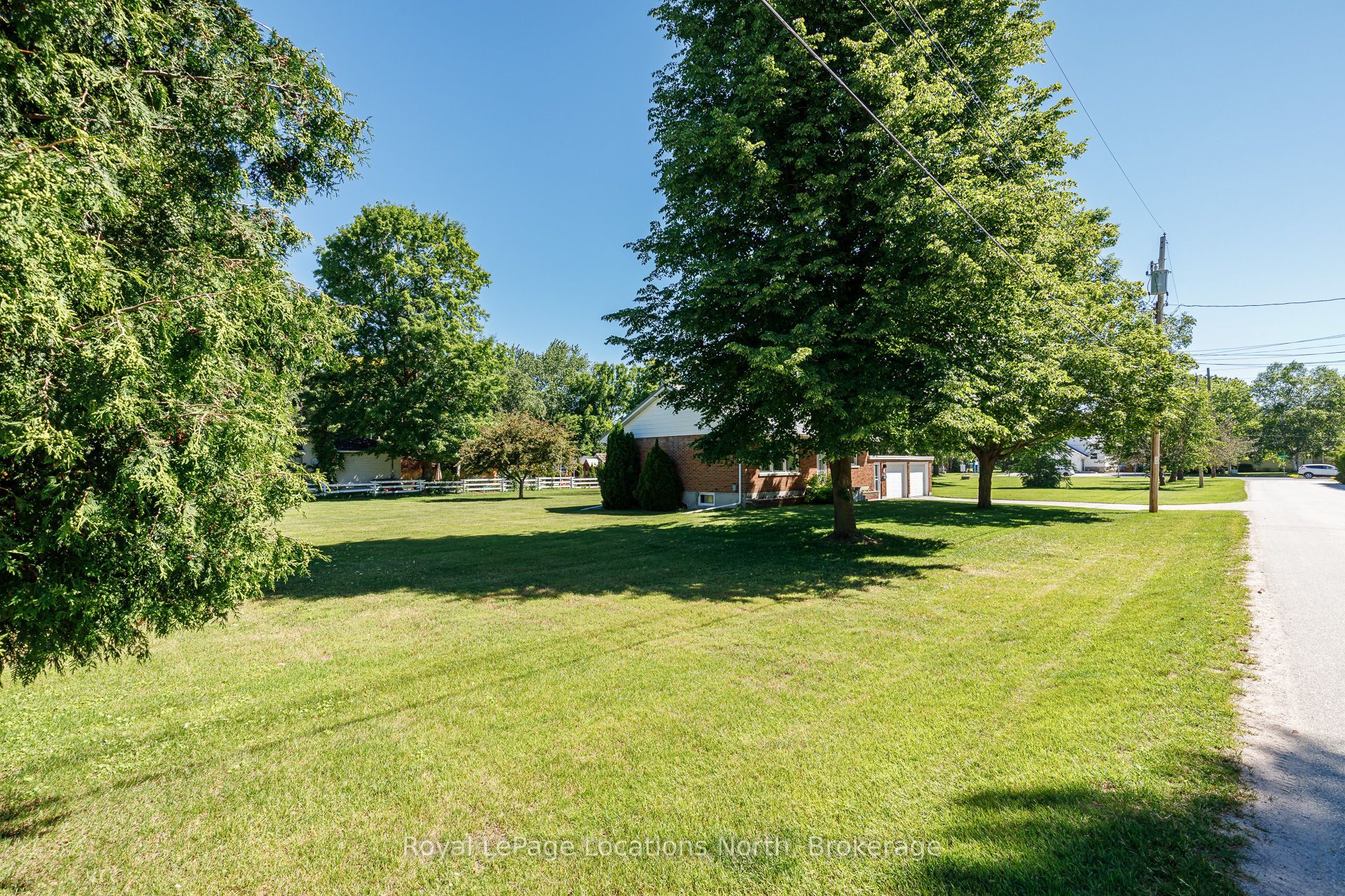 2 Buist Street, Clearview, ON L0M 1P0 photo 5