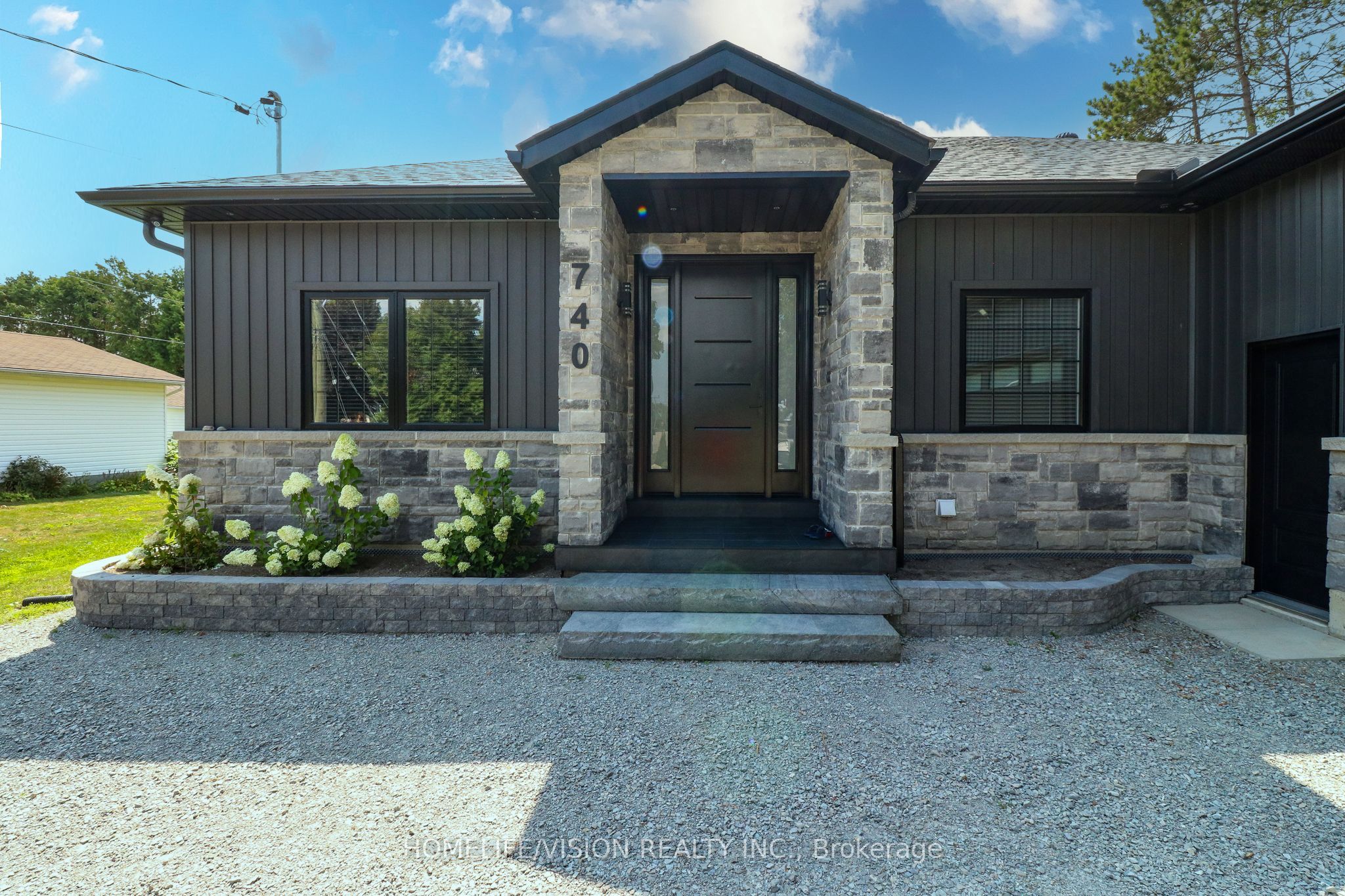 740 Midland Avenue, Tay, ON L0K 1R0 photo 3