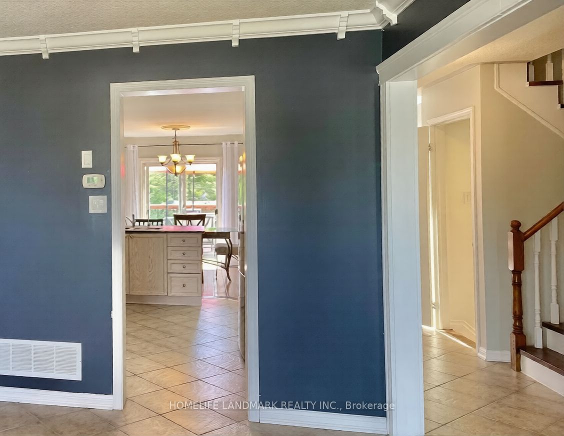 78 Christy Drive, Wasaga Beach, ON L9Z 0B9 photo 3