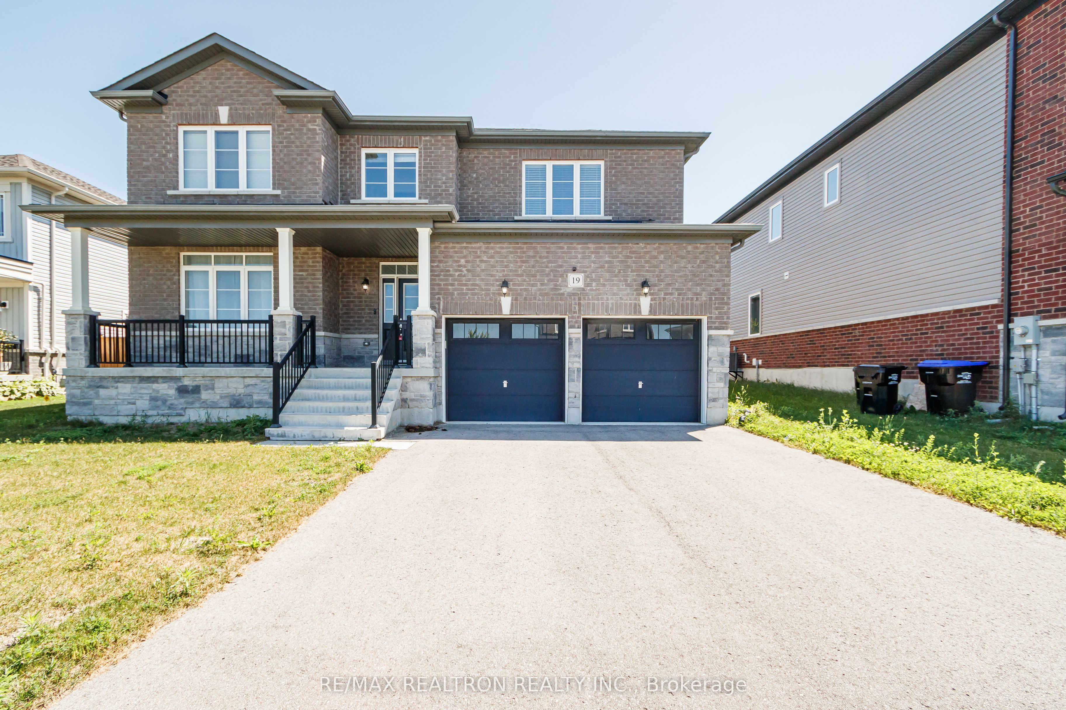 19 Middleton Drive, Wasaga Beach, ON L9Z 0L1 photo 2