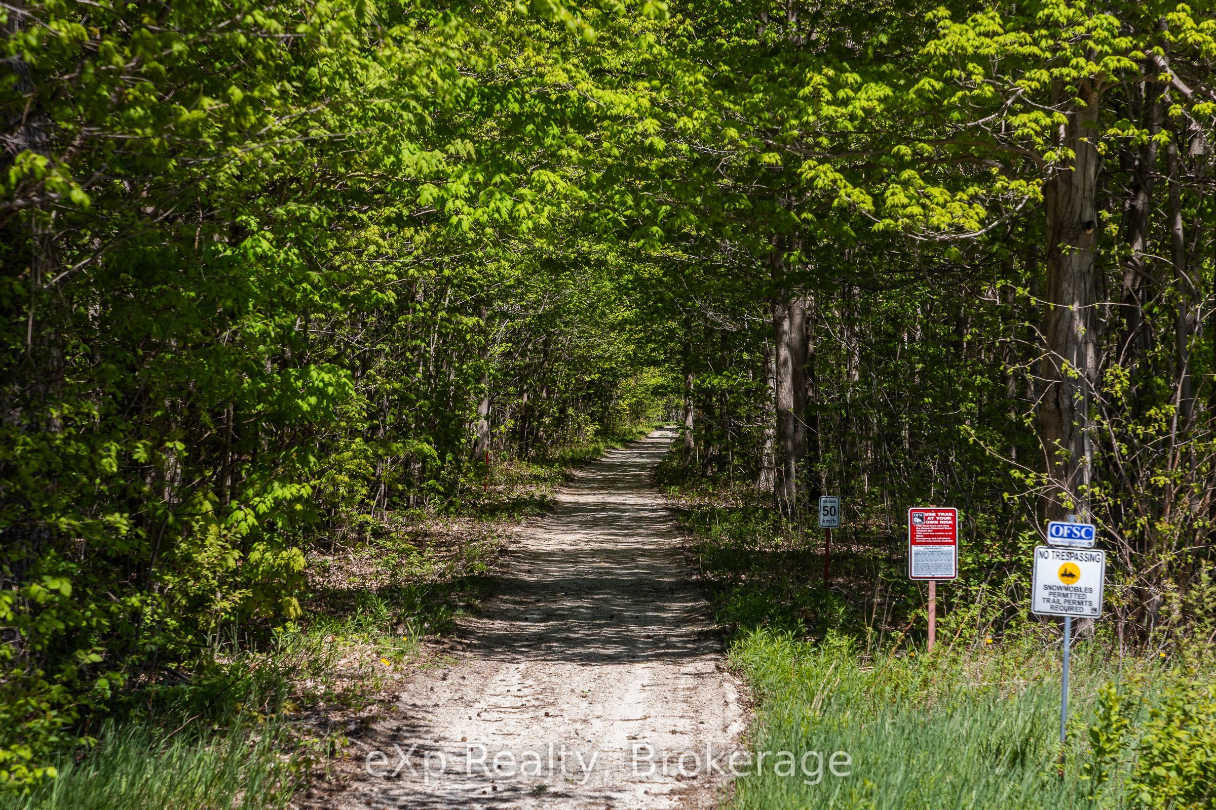 5716 County Road 9, Clearview, ON L0M 1N0 photo 3