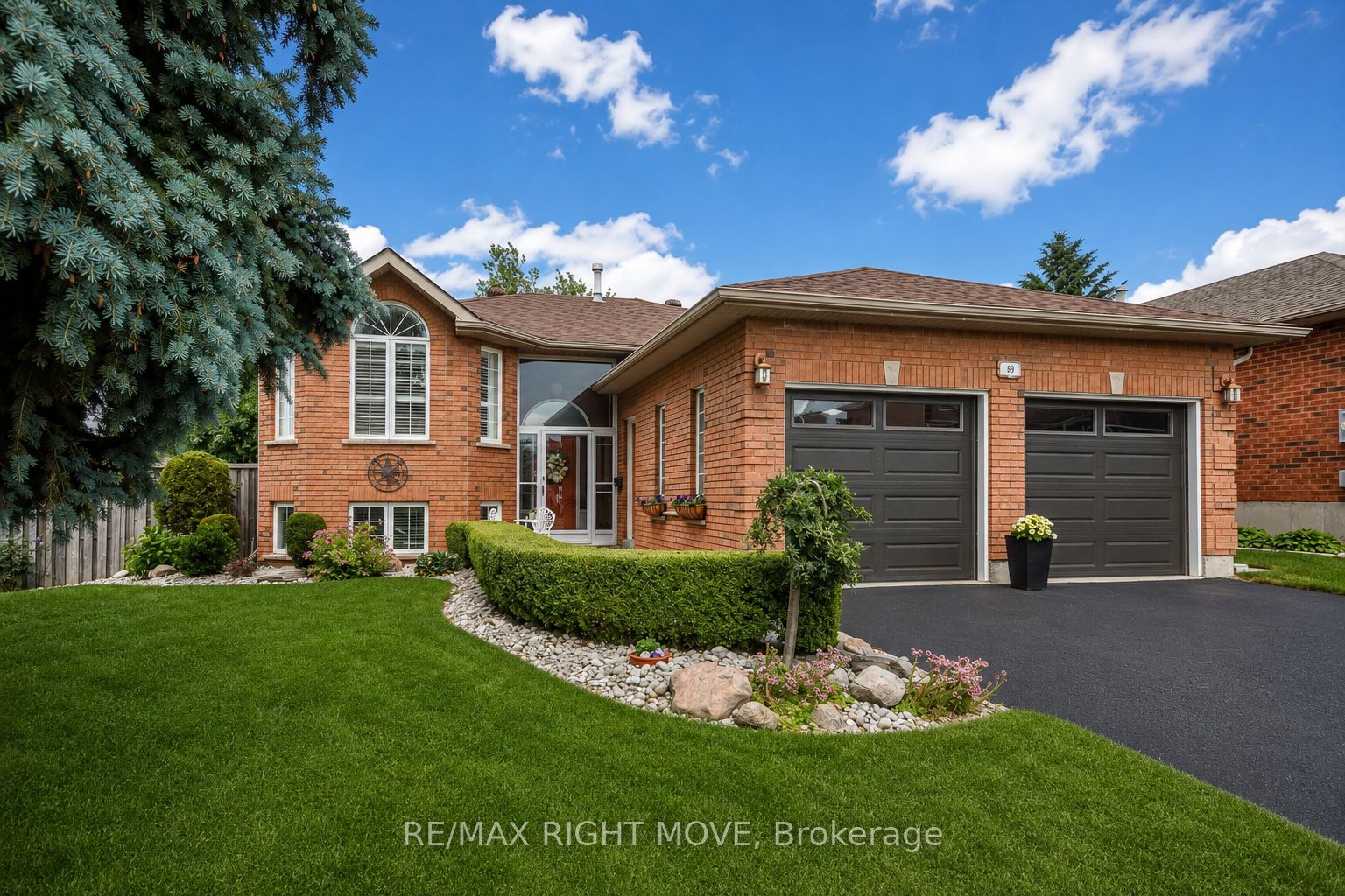 89 Carter Crescent, Orillia, ON L3V 7R9 photo 2