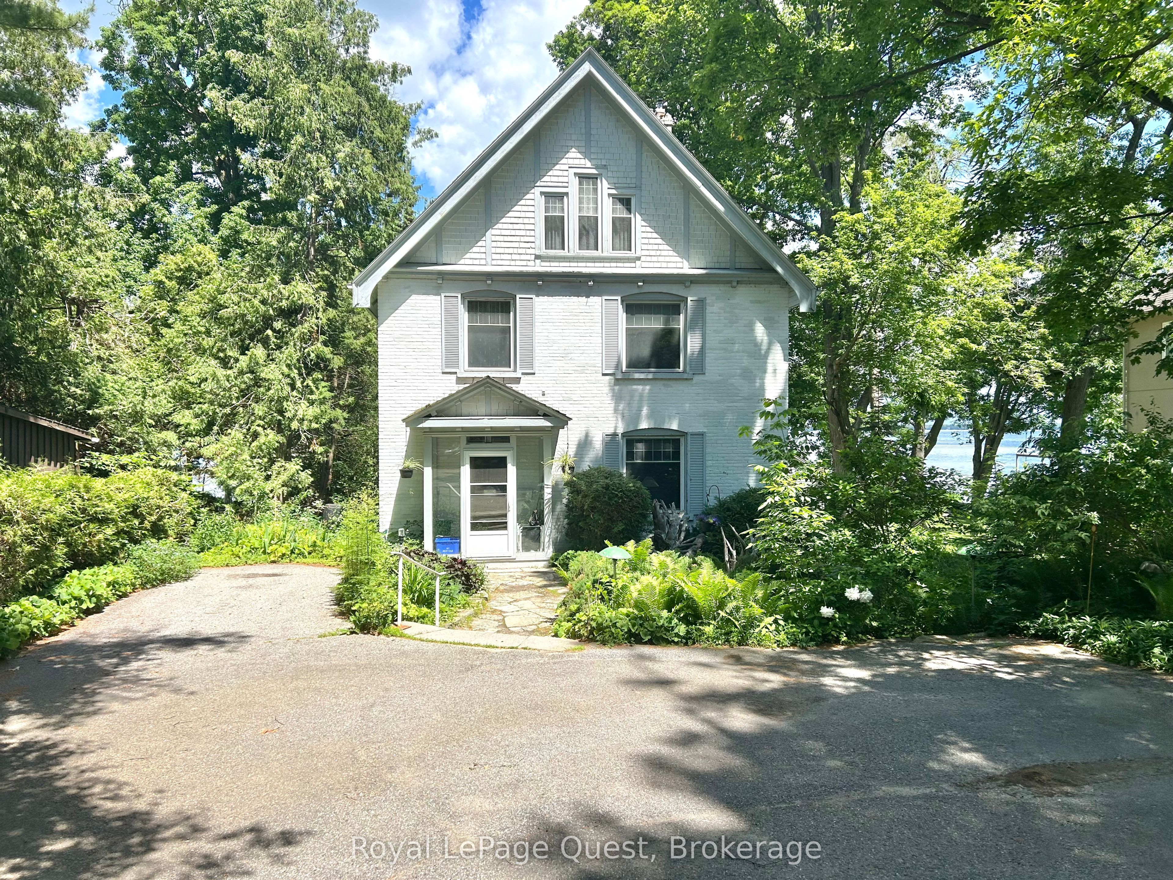 258 Bay Street, Orillia, ON L3V 3X1 photo 2