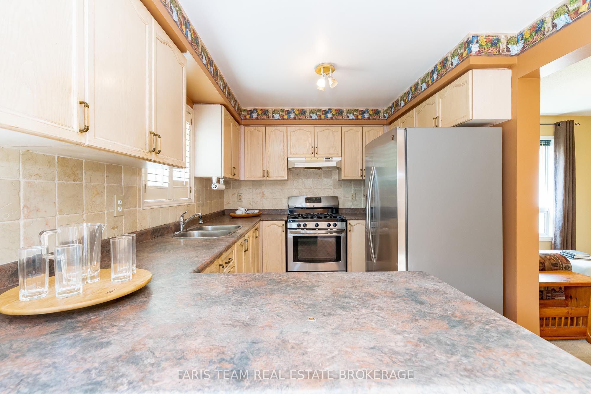 230 Mary Anne Drive, Barrie, ON L4N 7R2 photo 5