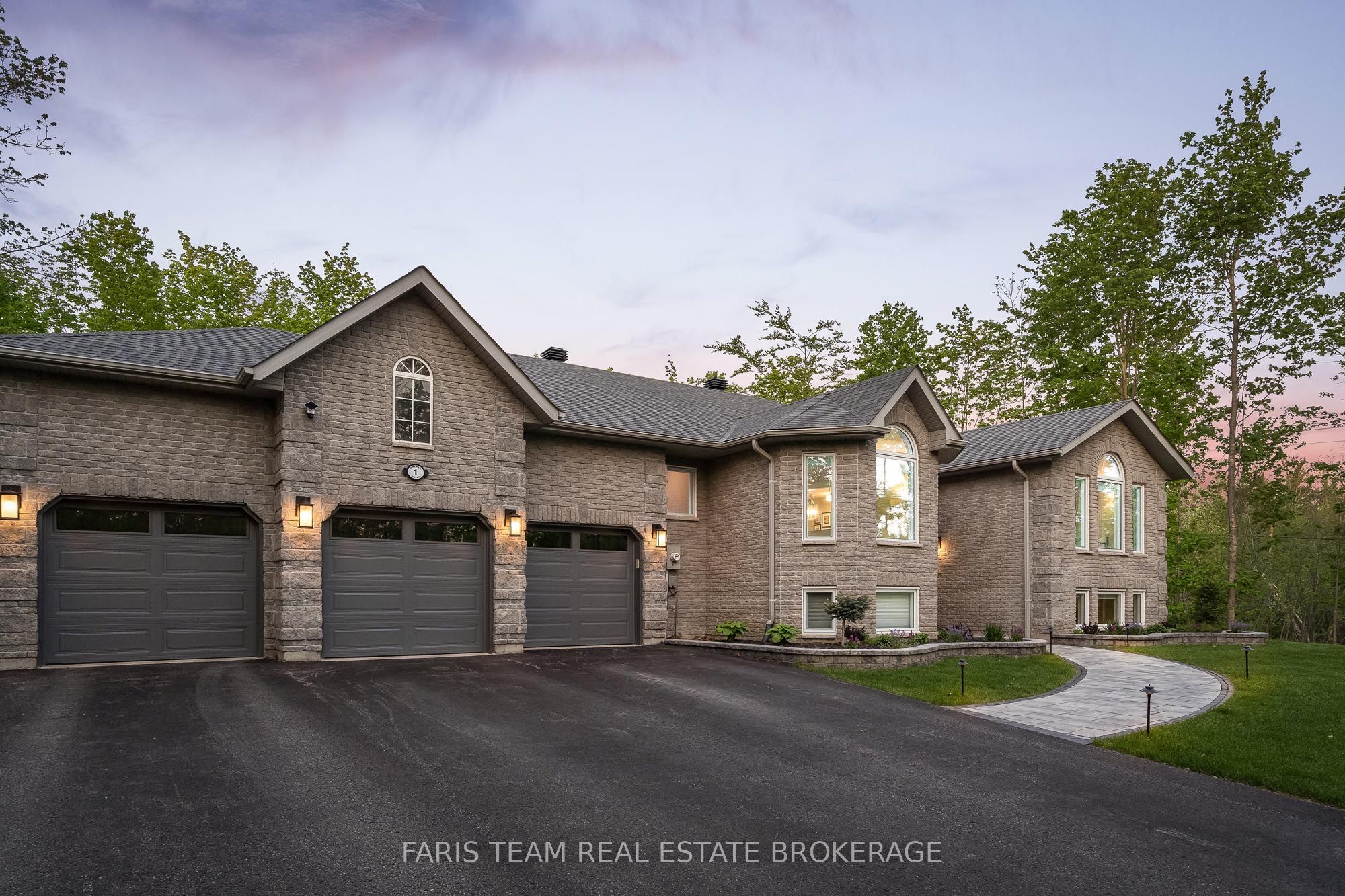 1 Pineview Drive, Oro-Medonte, ON L0L 2L0 photo 2