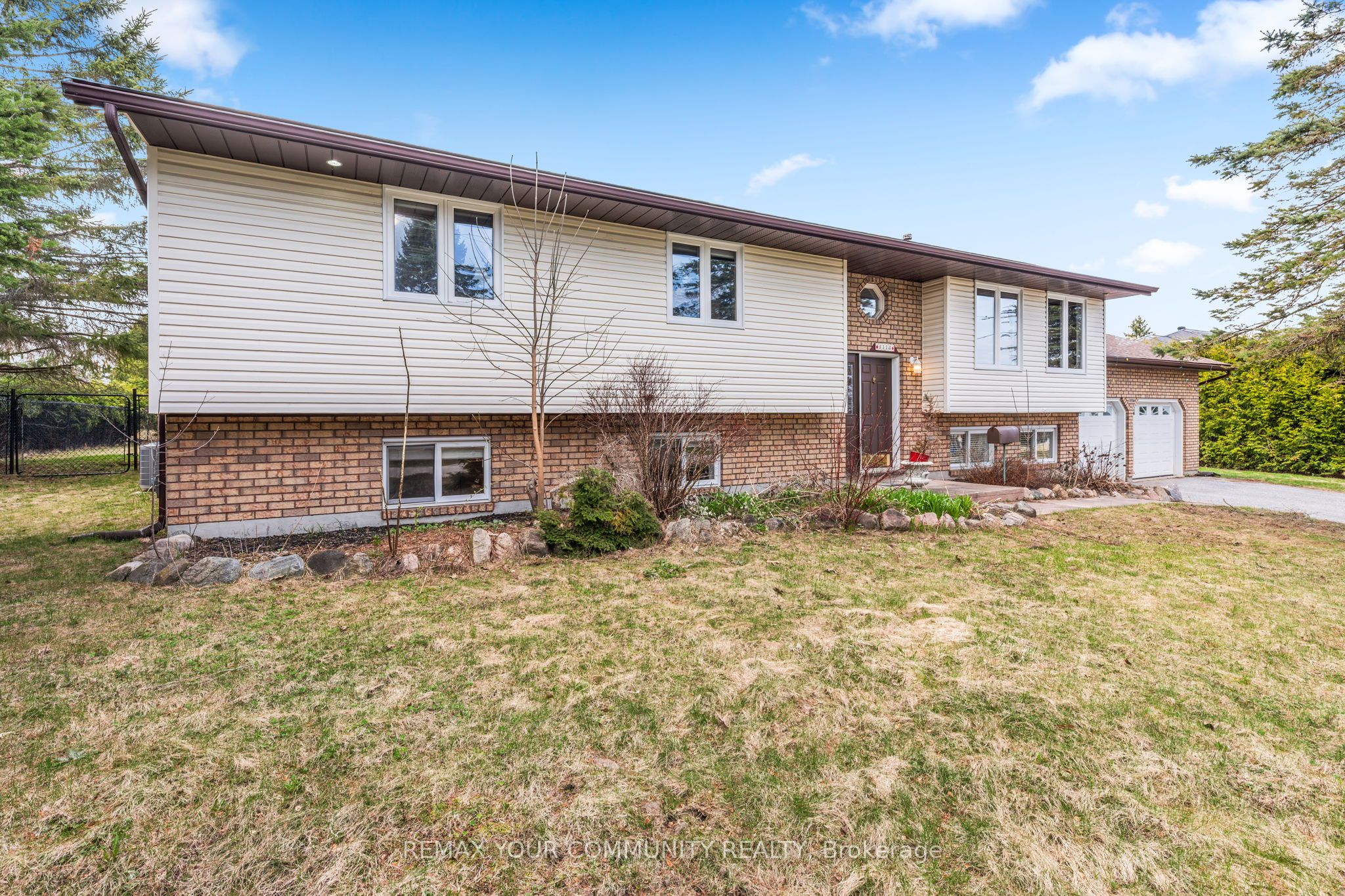 1114- Marcellus Drive, Midland, ON L4R 5J1 photo 2