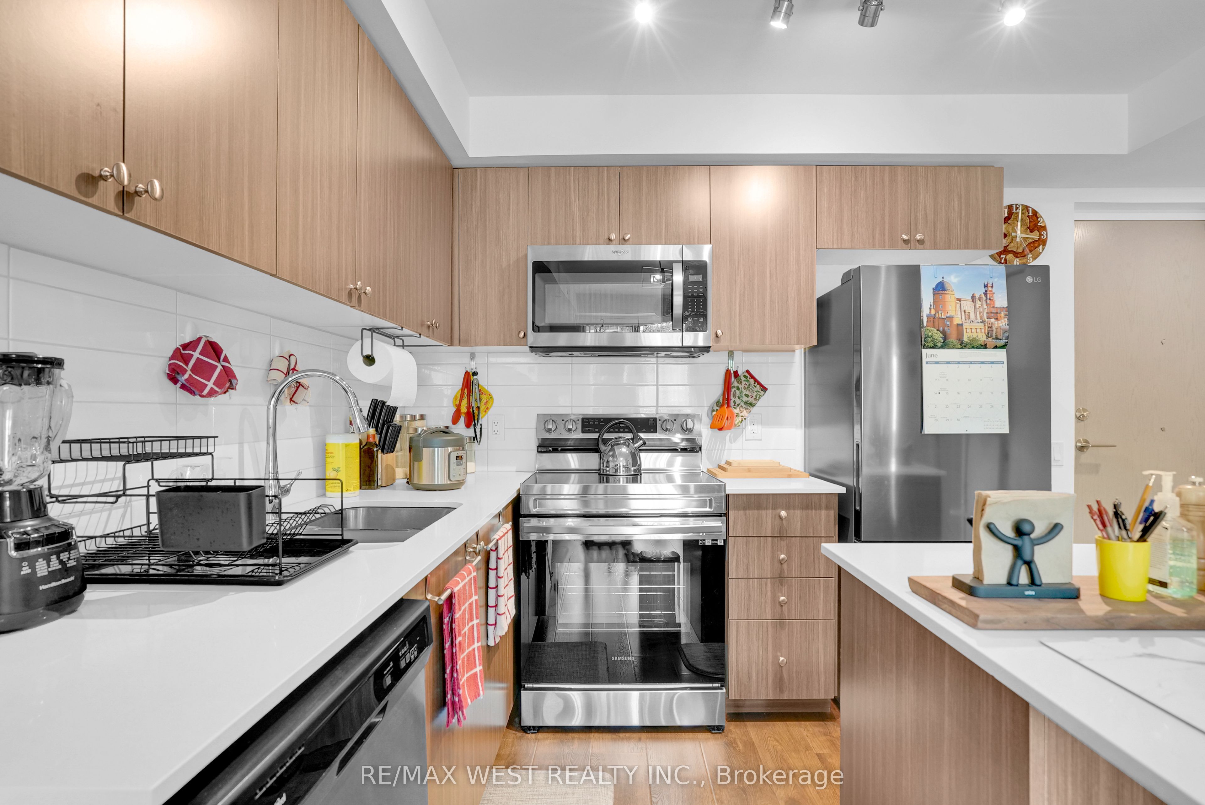 58 Lakeside Terrace 216, Barrie, ON L4M 0L5 photo 4