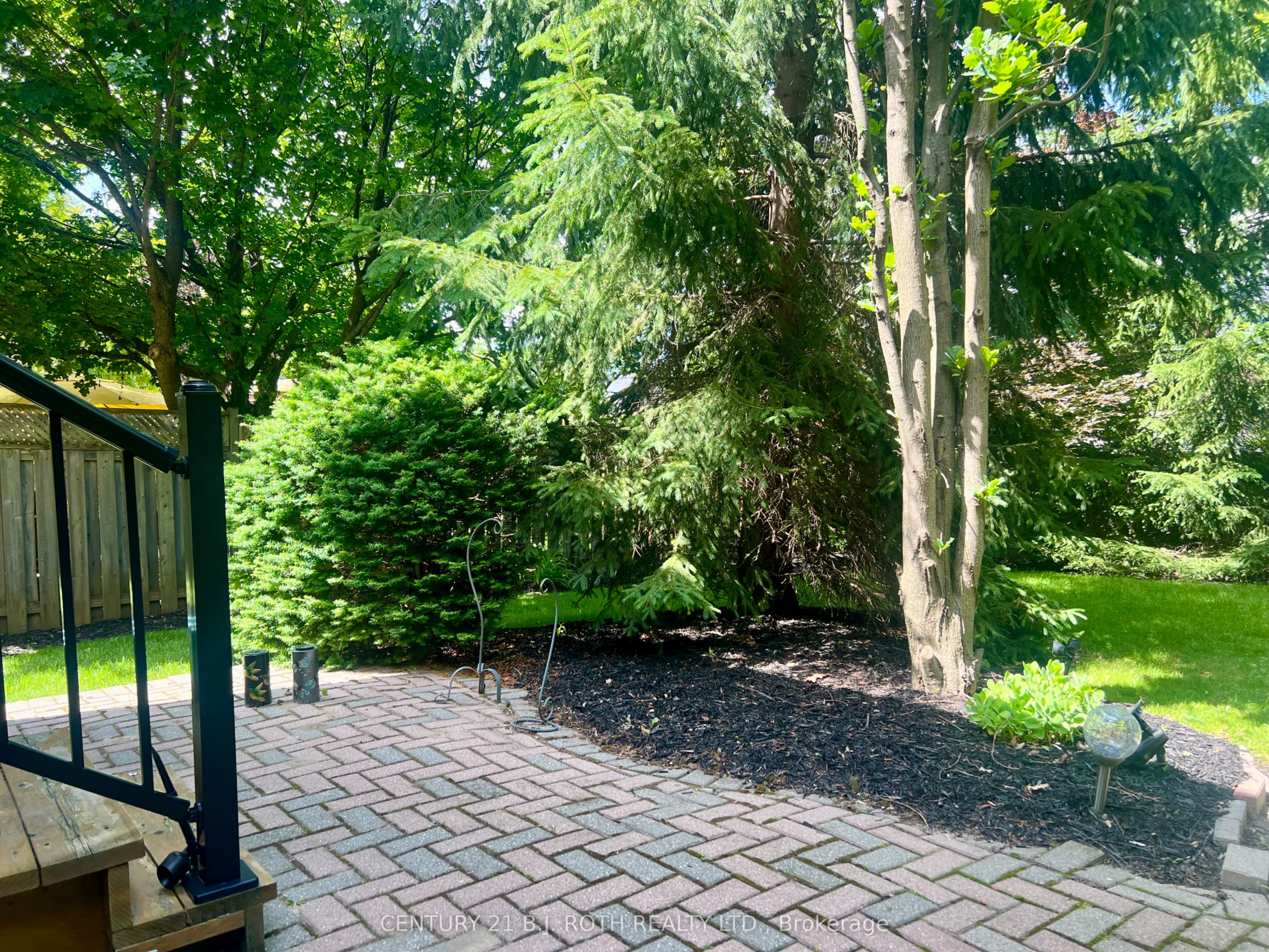 47 Looker Drive, Barrie, ON L4N 7V3 photo 2