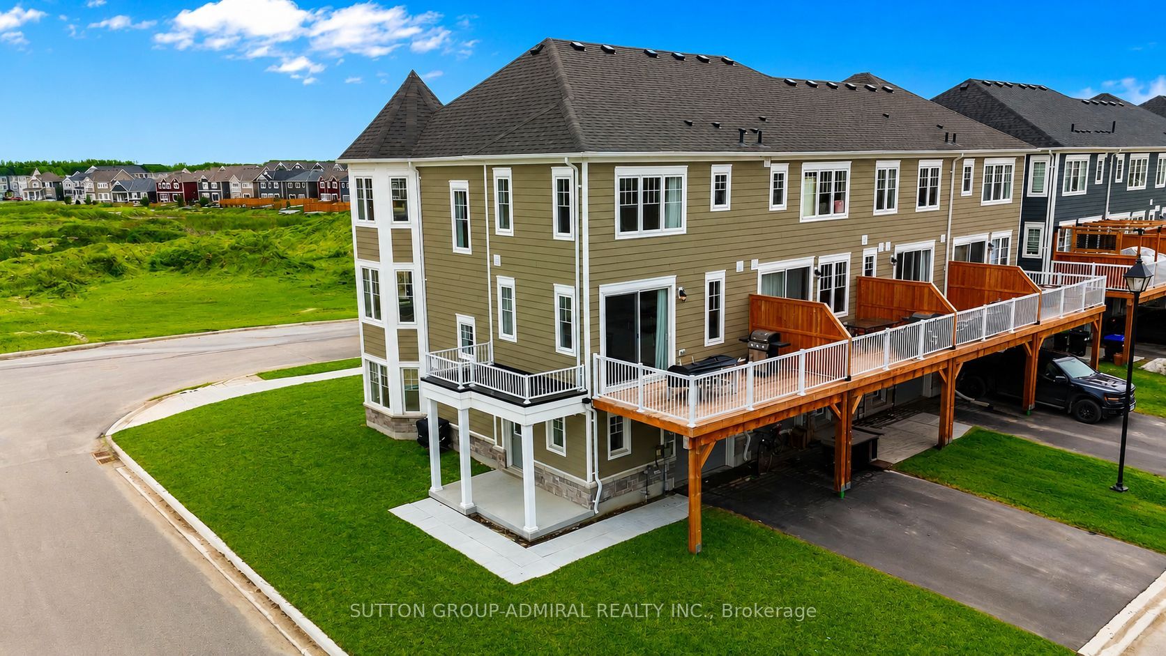 83 Shelburne Avenue, Wasaga Beach, ON L9Z 0L2