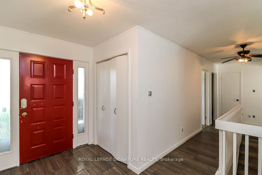 1729 Mosley Street, Wasaga Beach, ON L9Z 1Z8 photo 2