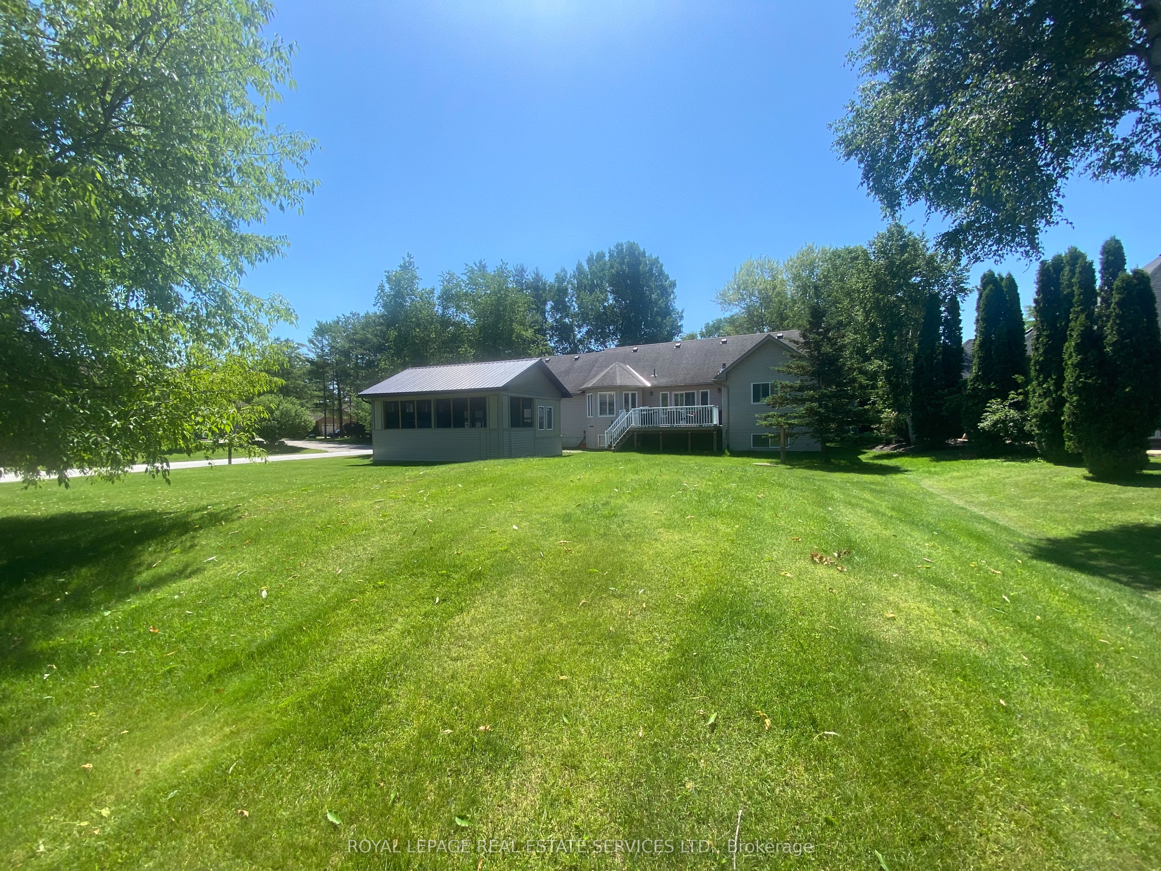 2 Alexandra Lane, Wasaga Beach, ON L9Z 1N5 photo 4