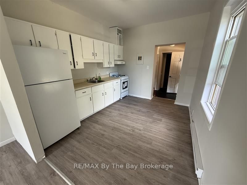 353 Ontario Street, Collingwood, ON L9Y 1N5