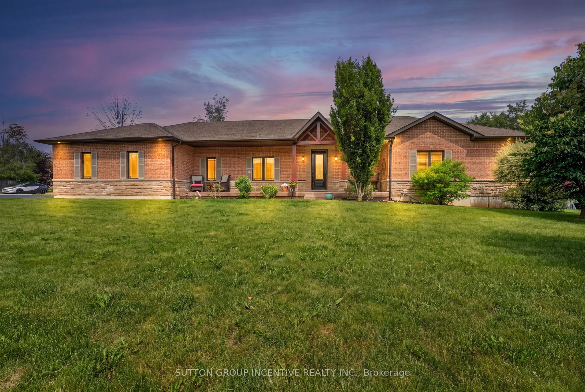 1 GALRICH Court, Oro-Medonte, ON L3V 0R5